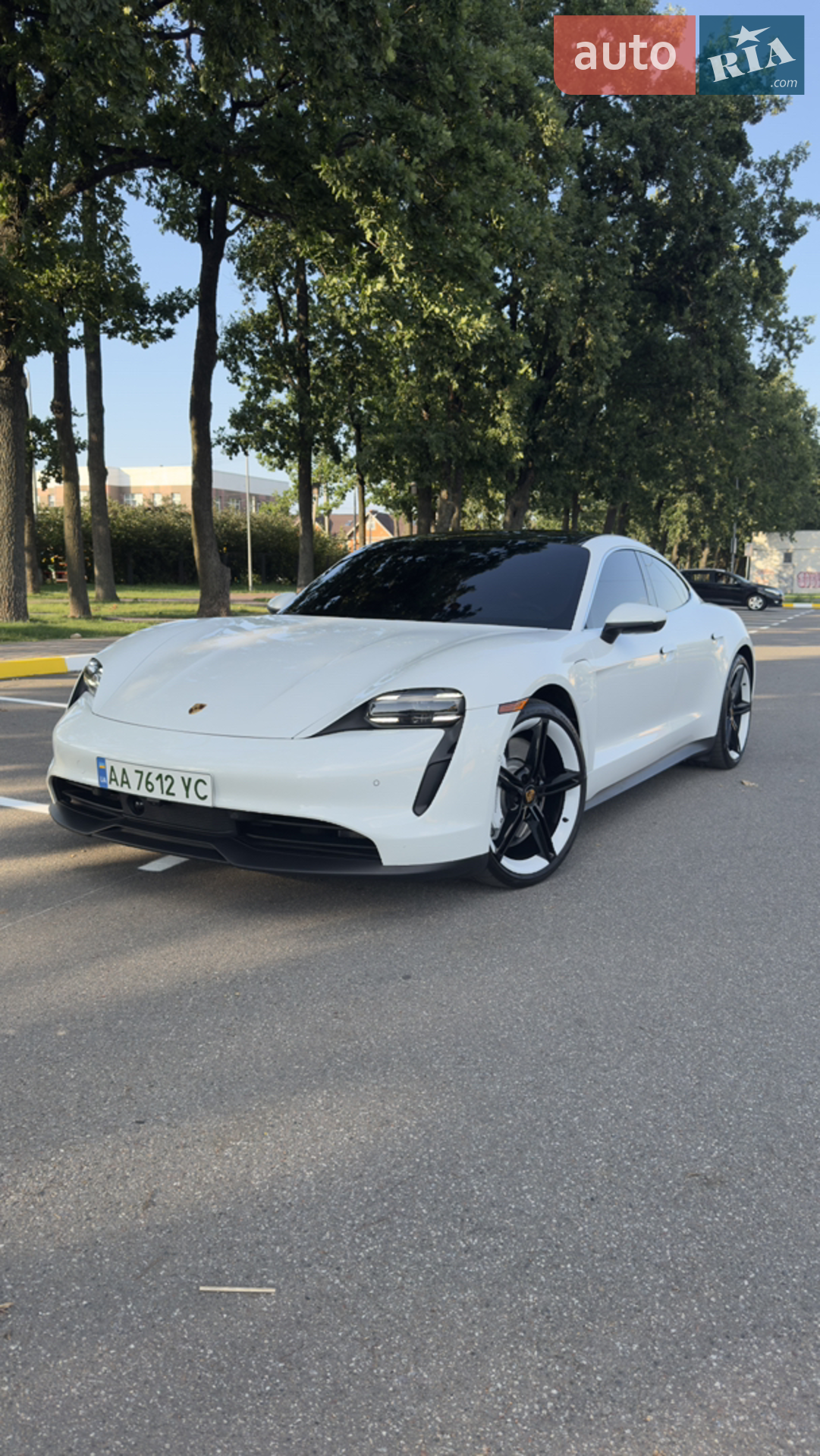 Porsche Taycan, 2022