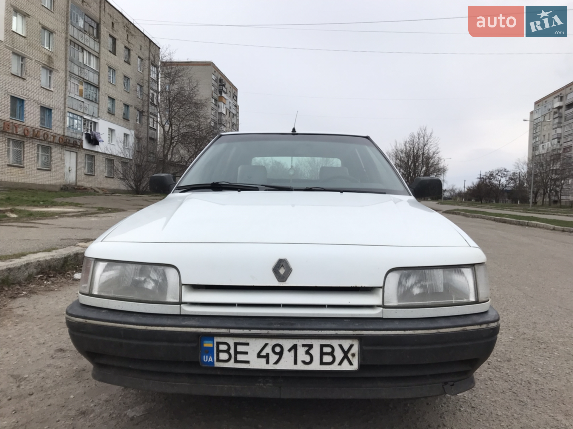 Renault 21, 1990