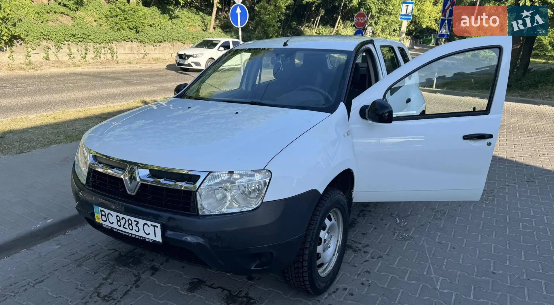 Renault Duster, 2012