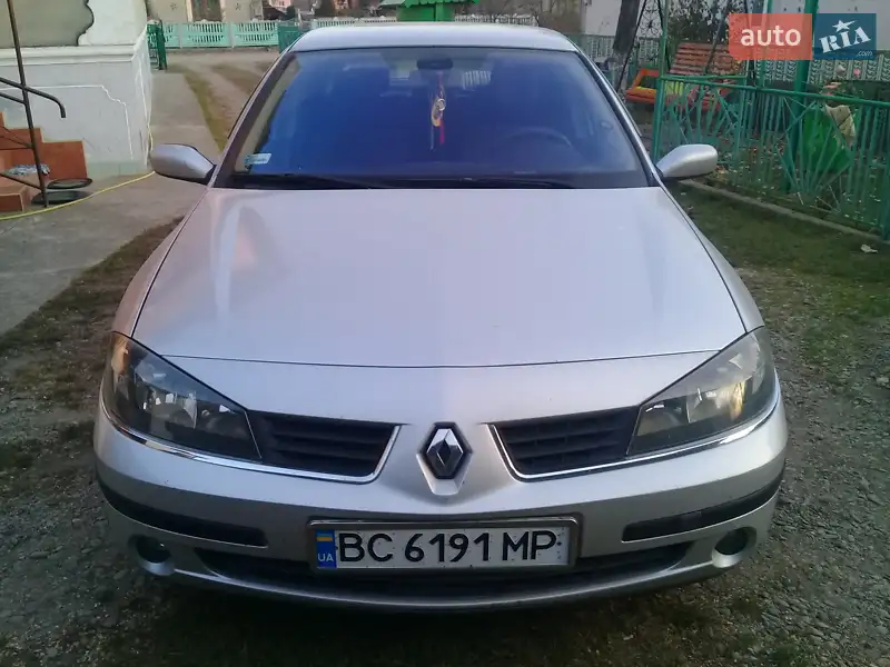 Renault Laguna, 2005