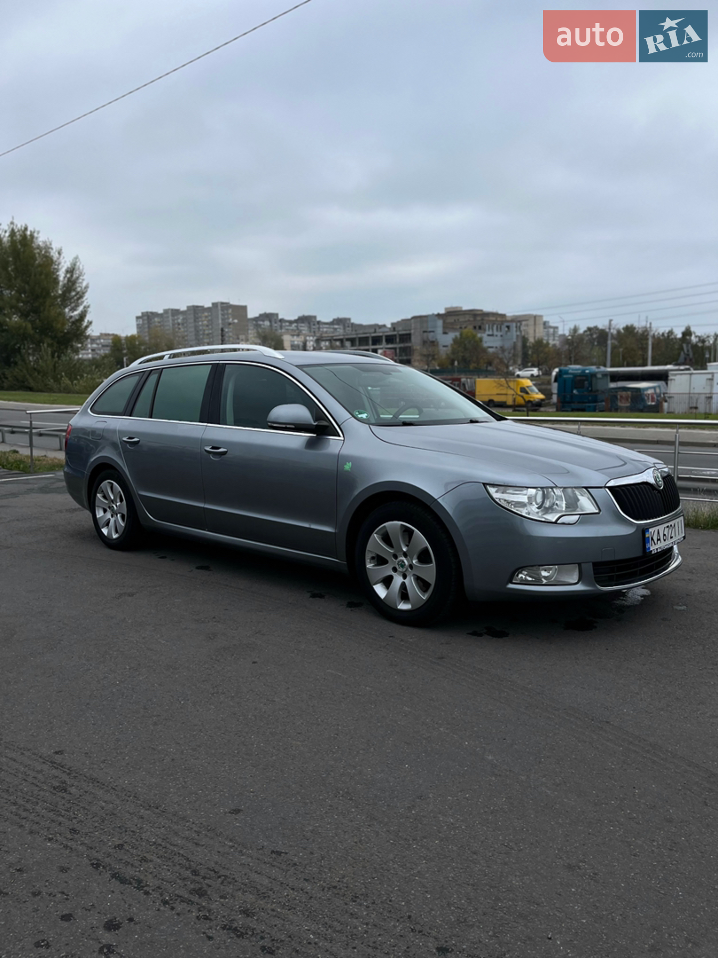 Skoda Superb, 2011