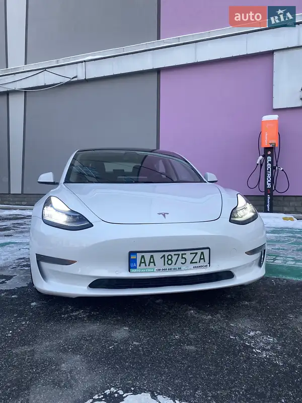 Tesla Model 3, 2019