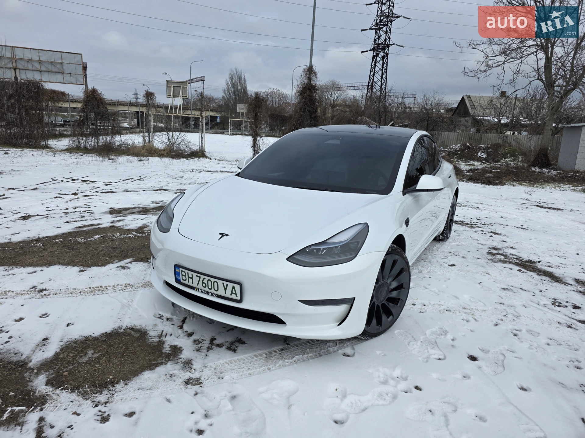 Tesla Model 3, 2022