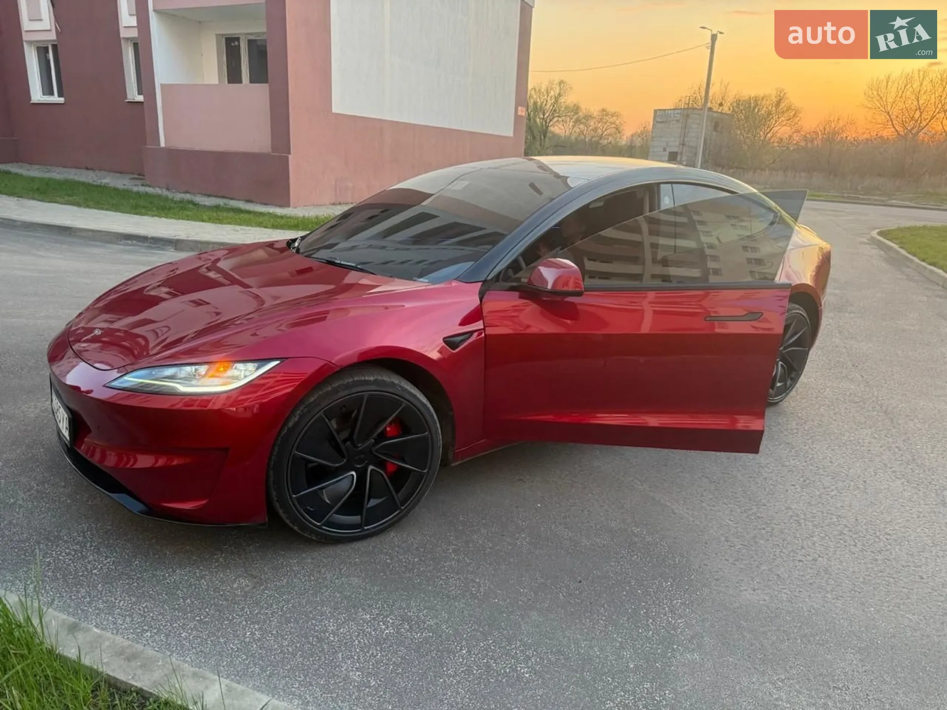 Tesla Model 3, 2024