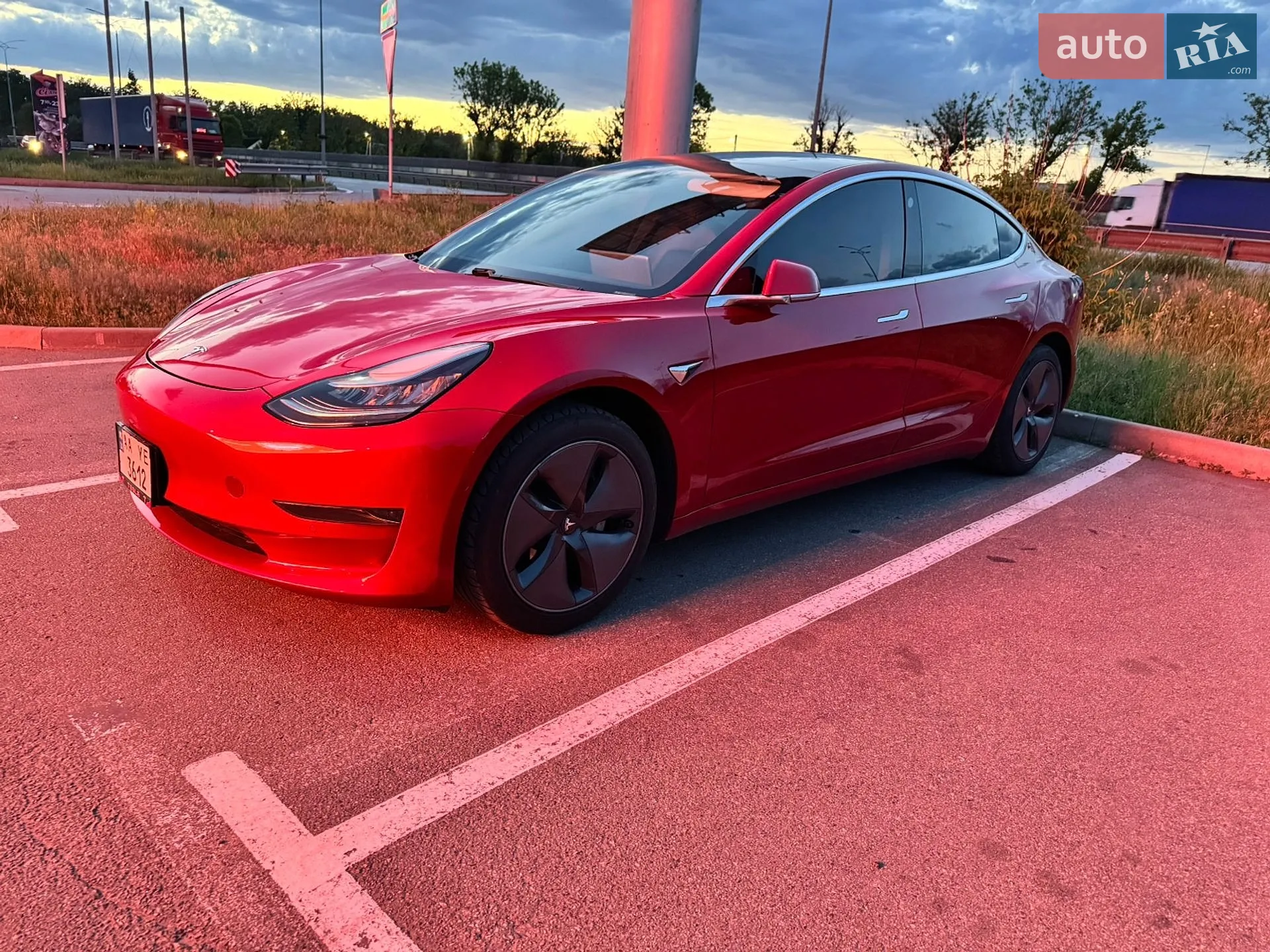 Tesla Model 3, 2019