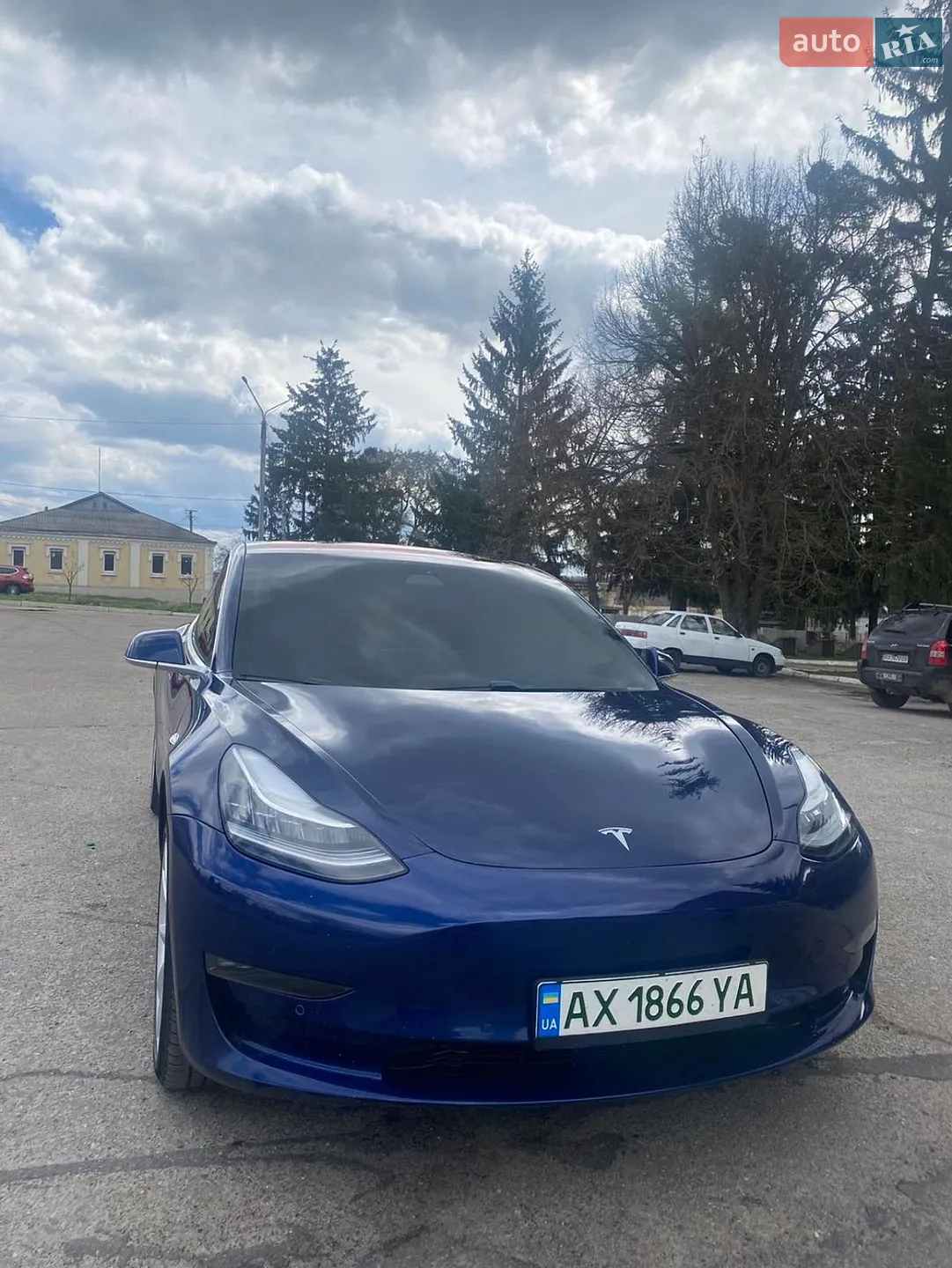 Tesla Model 3, 2017