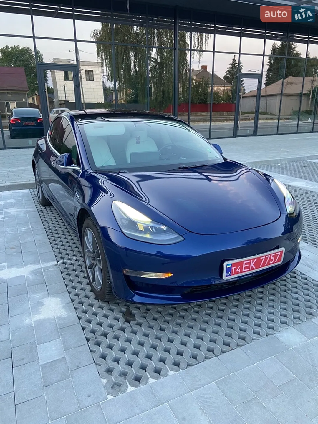 Tesla Model 3, 2019