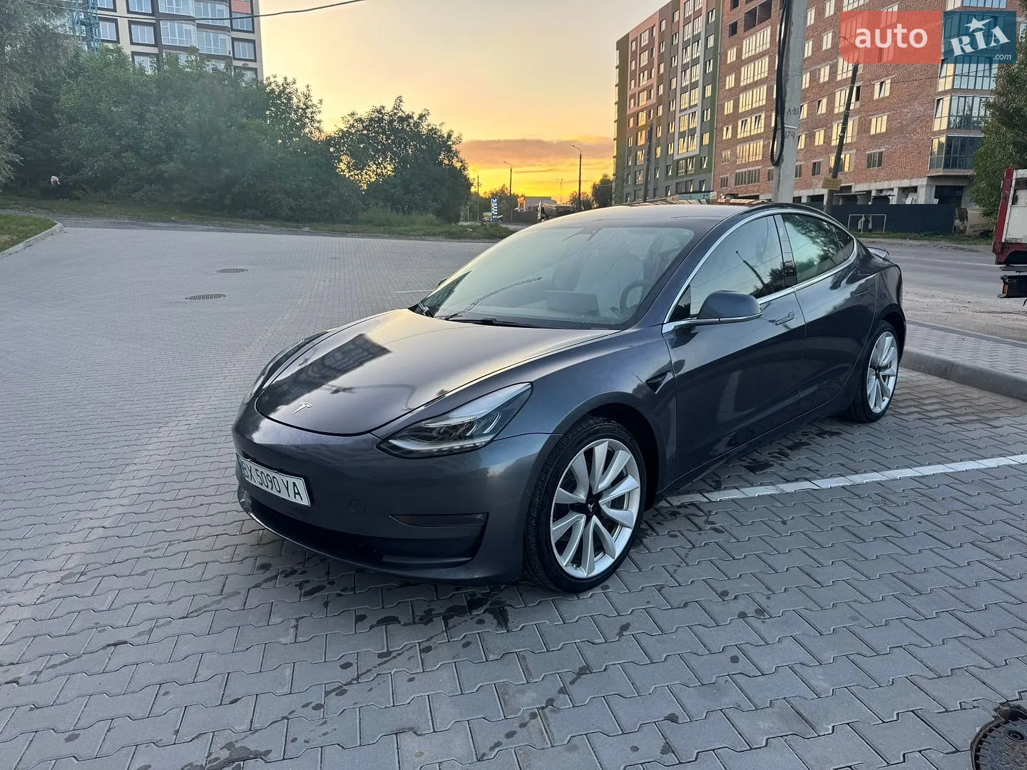Tesla Model 3, 2020