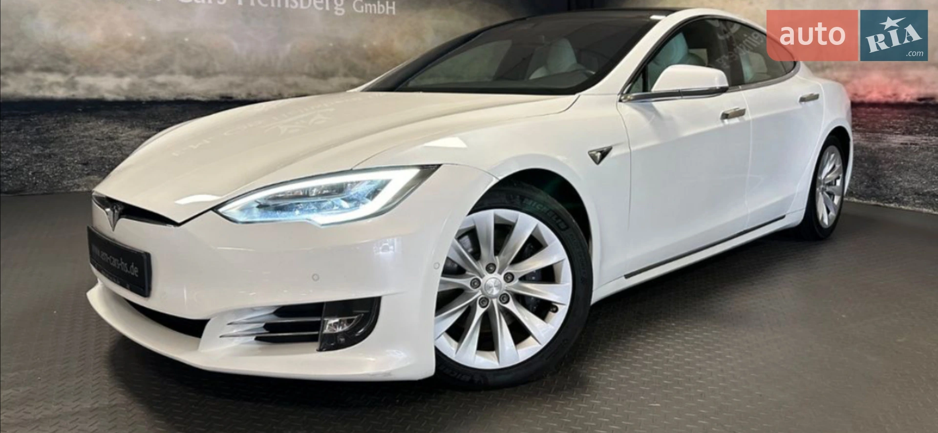 Tesla Model S, 2020