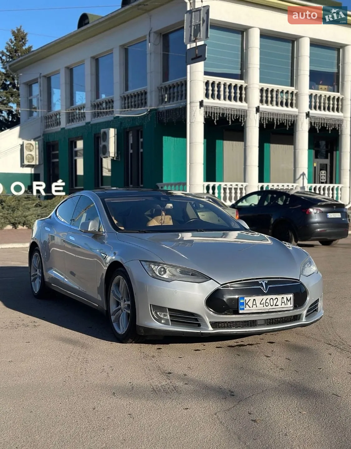 Tesla Model S, 2014