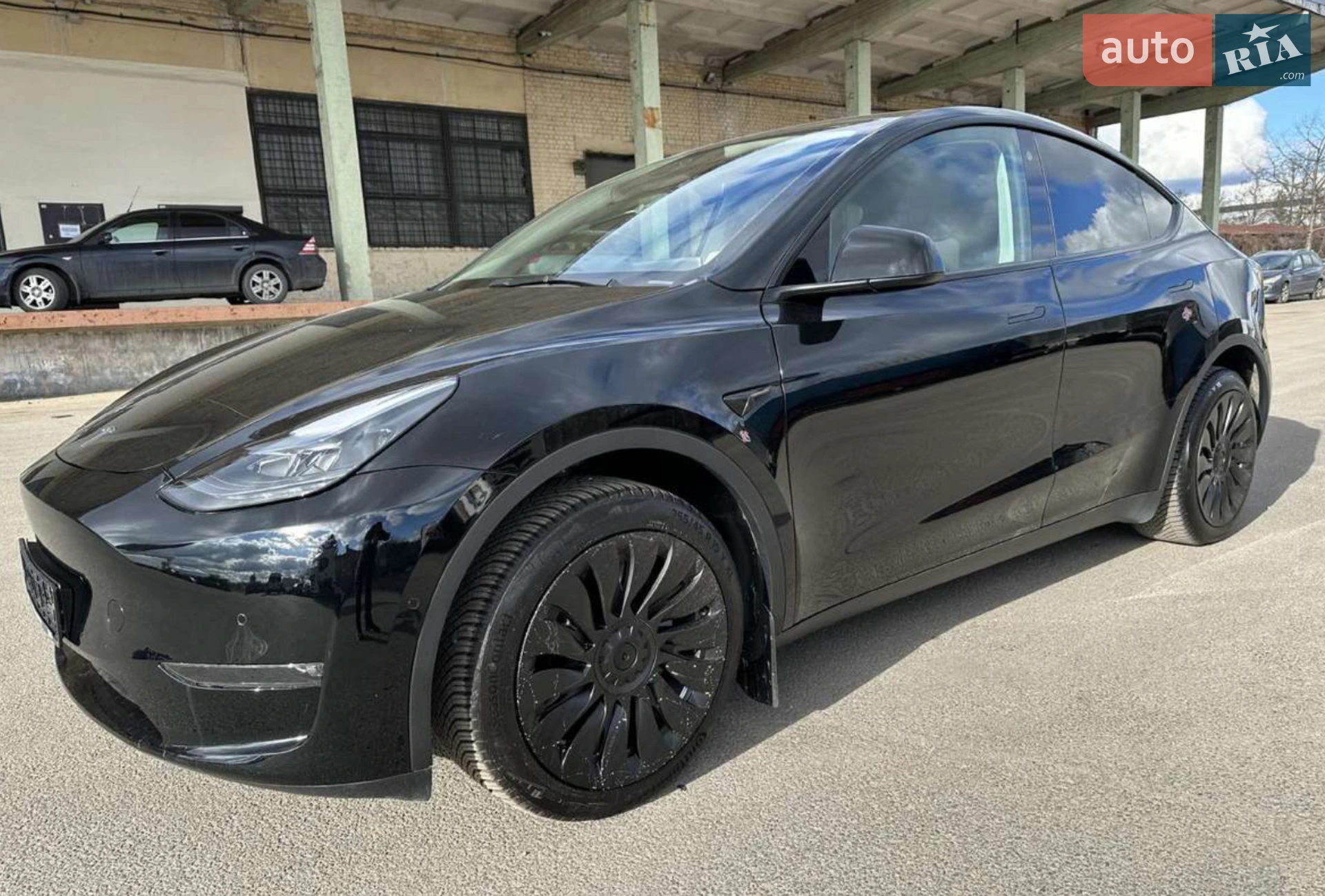 Tesla Model Y, 2021