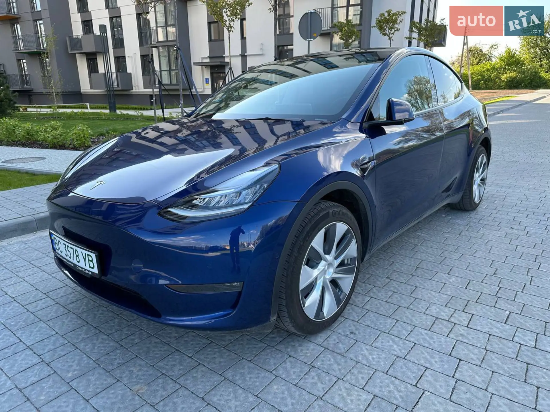 Tesla Model Y, 2022
