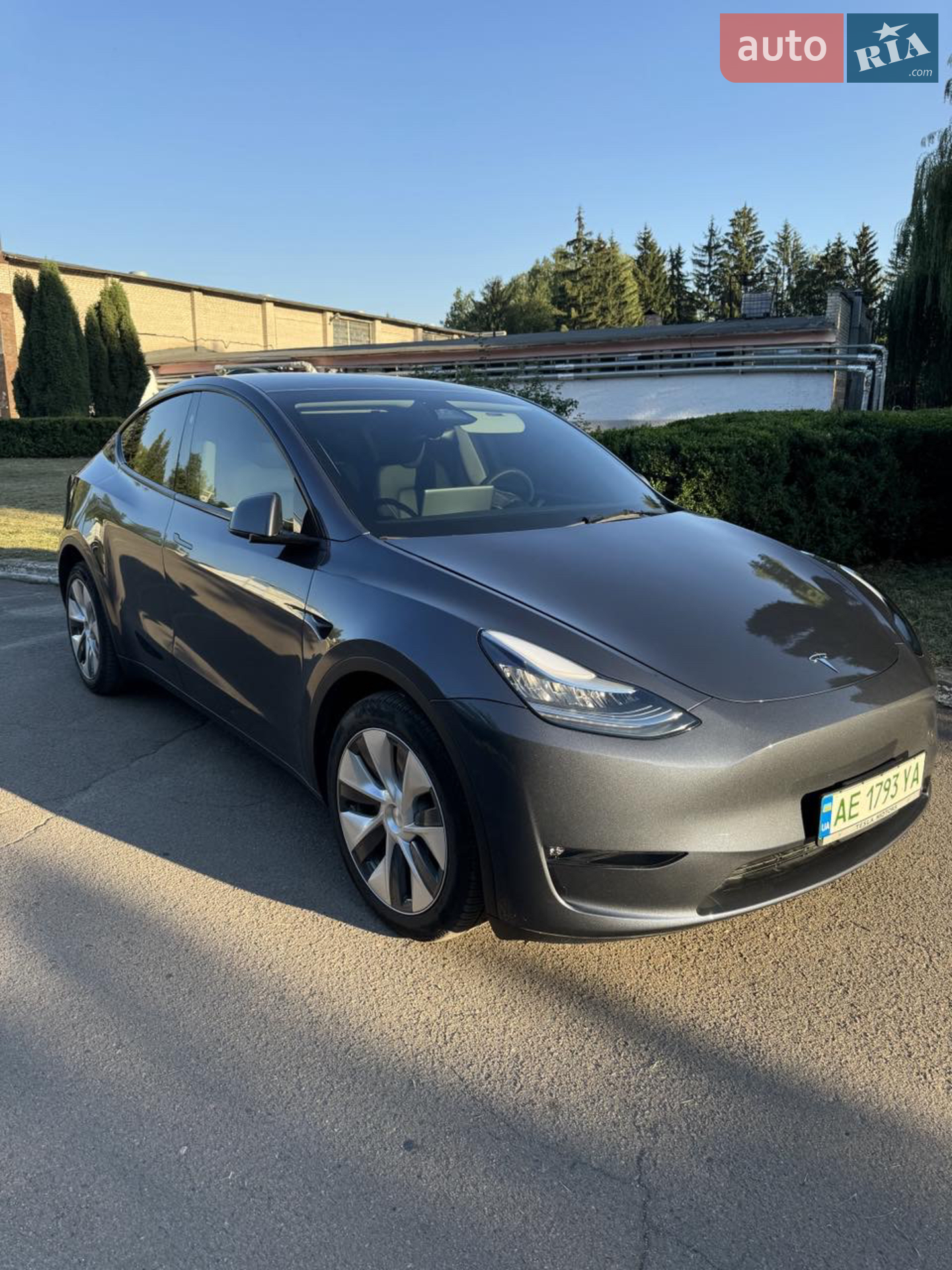 Tesla Model Y, 2023
