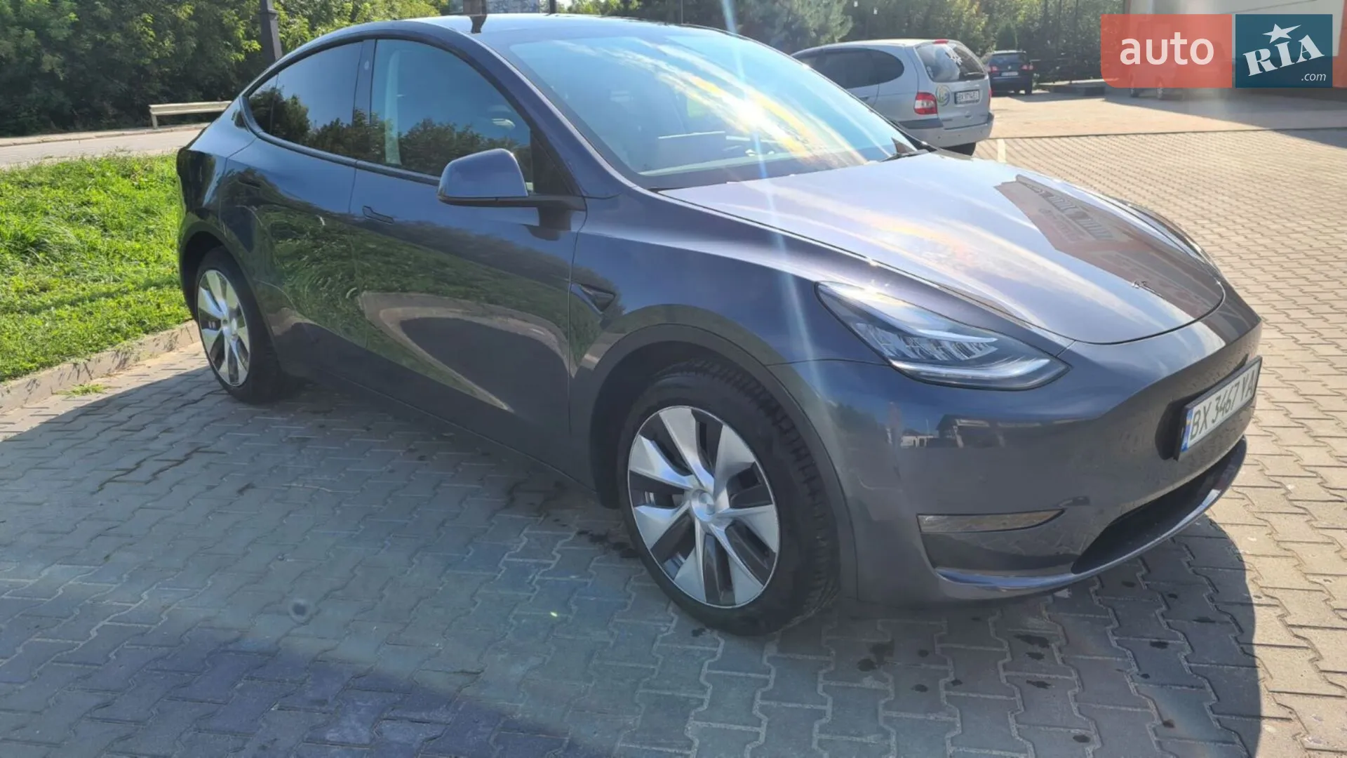 Tesla Model Y, 2021
