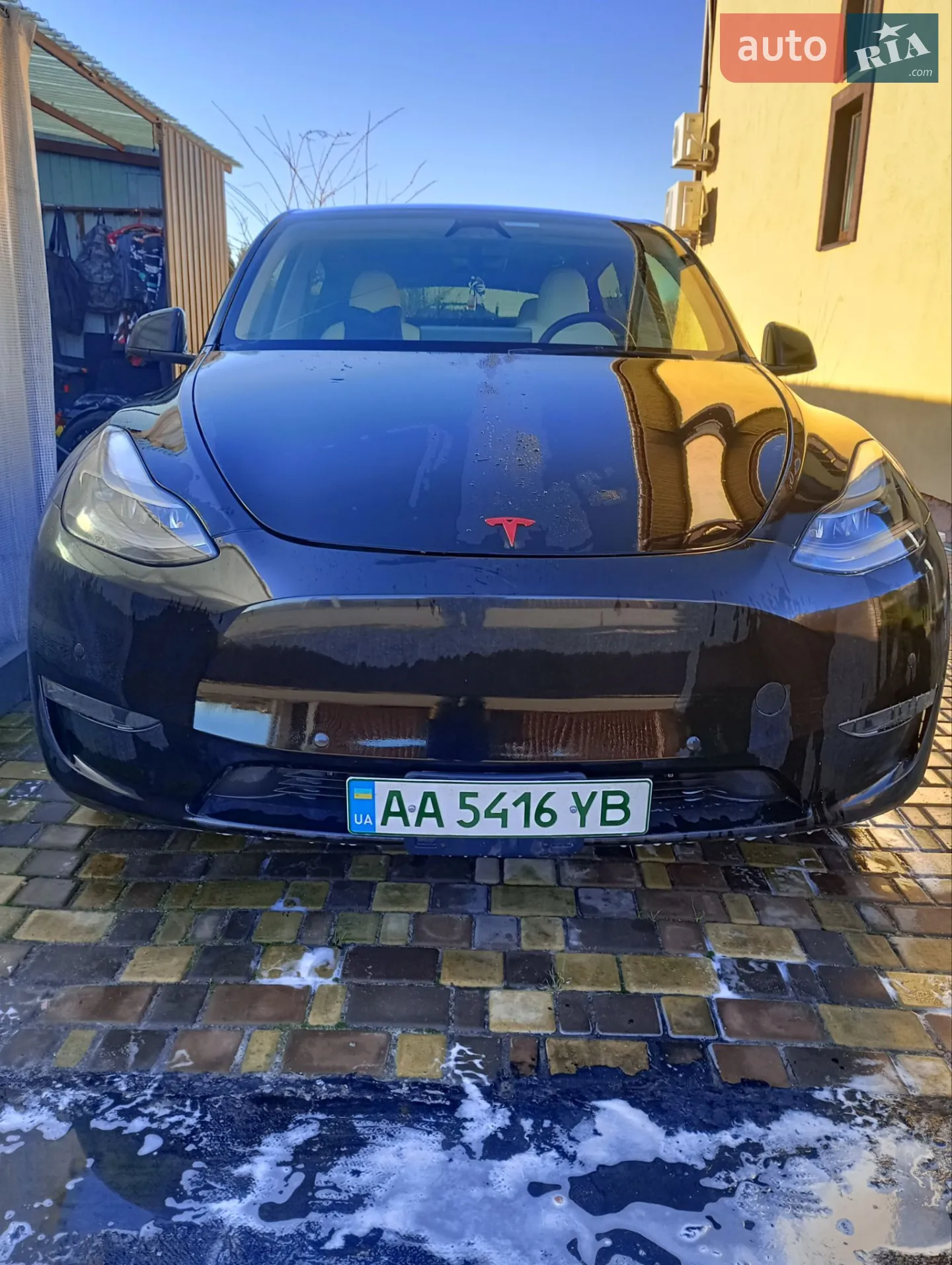 Tesla Model Y, 2023