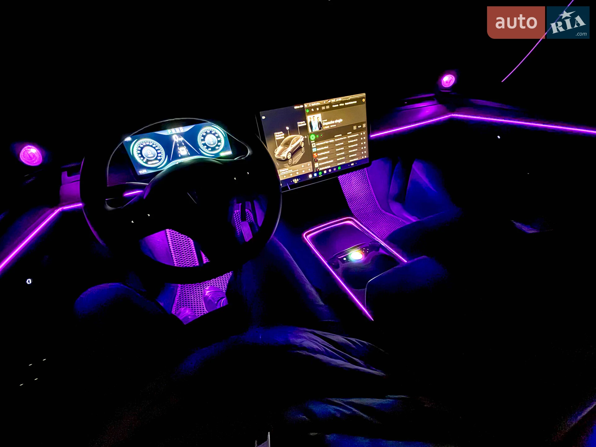Tesla Model Y, 2022