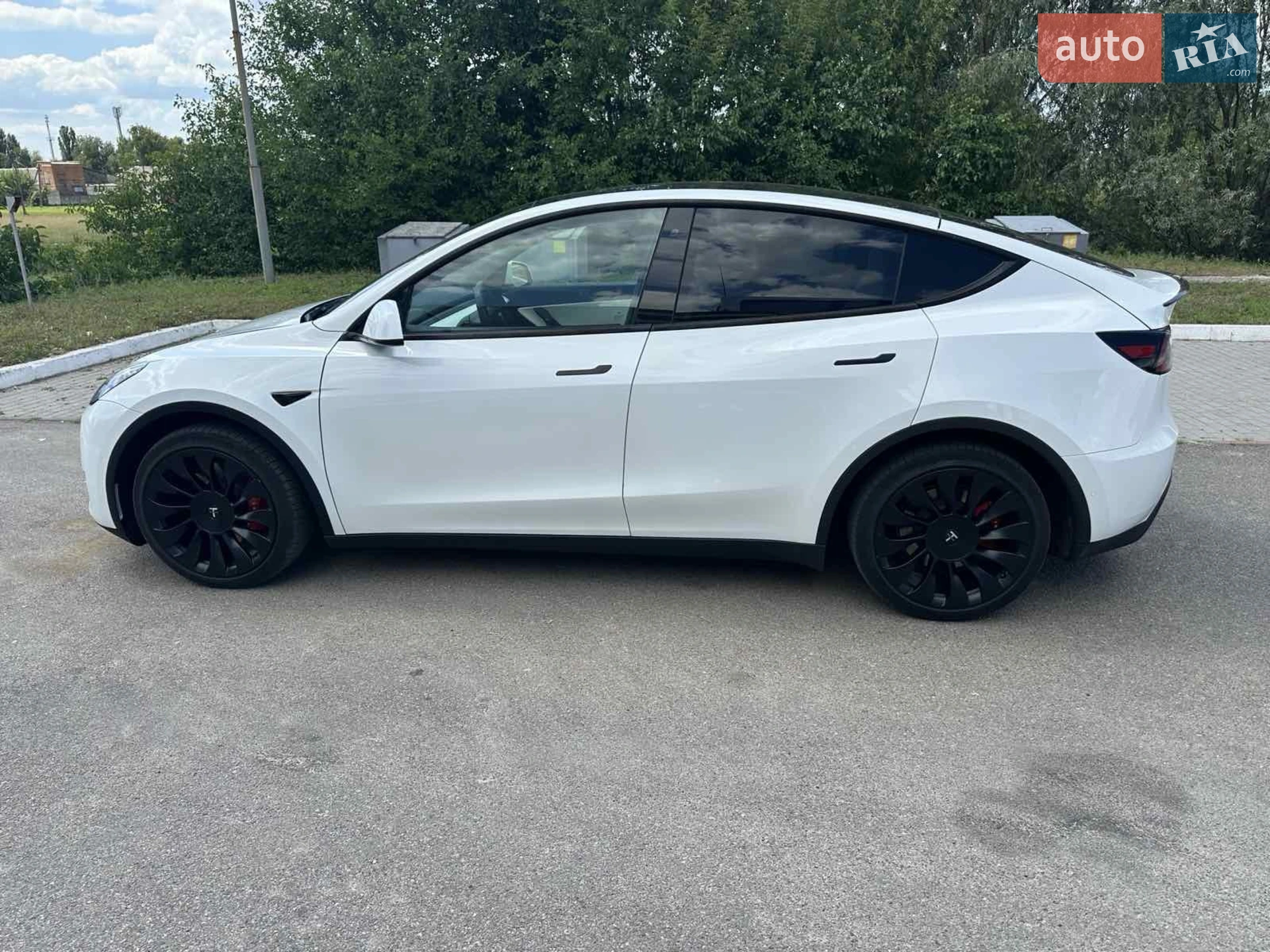 Tesla Model Y, 2020