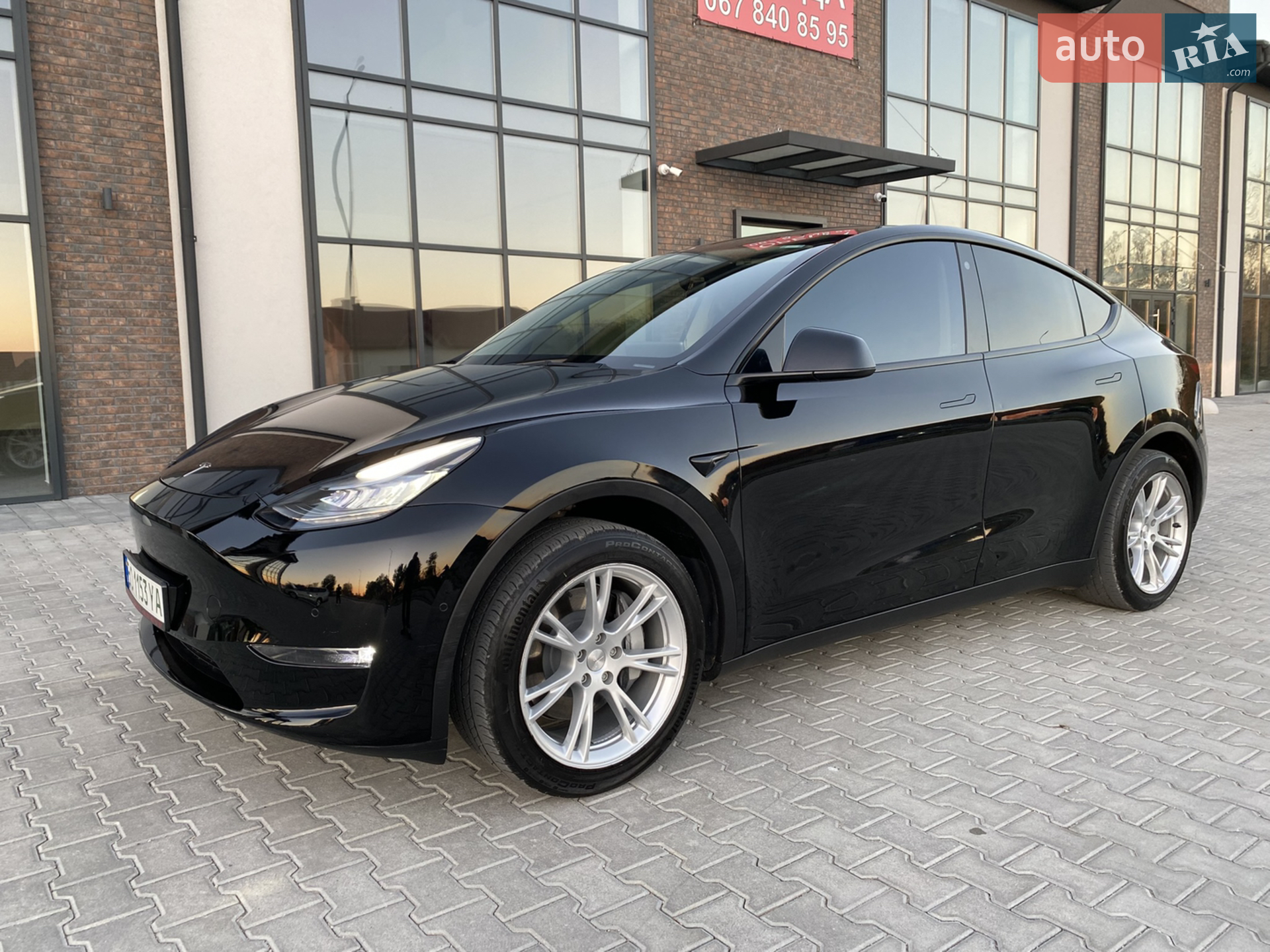 Tesla Model Y, 2021