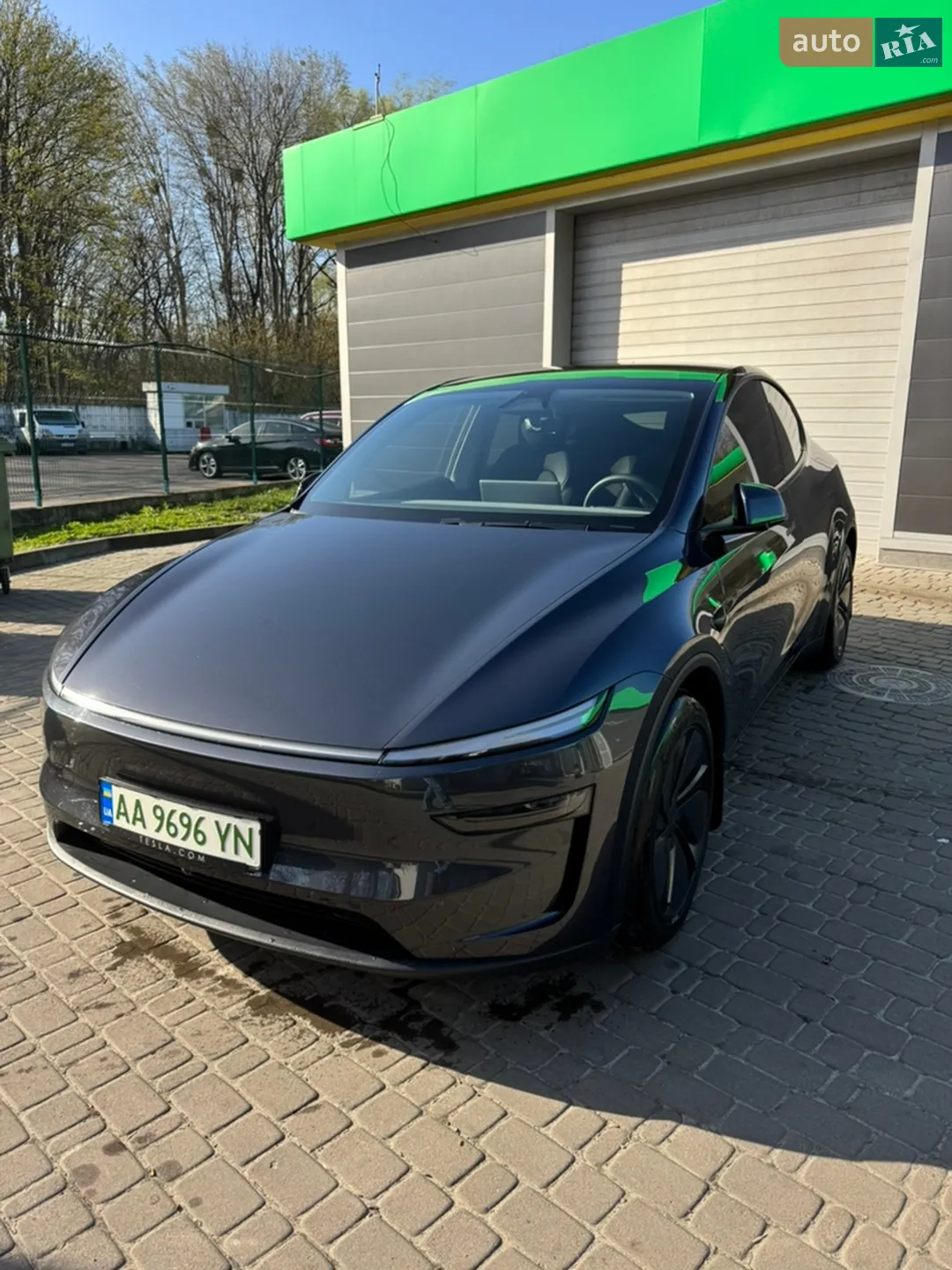 Tesla Model Y, 2025