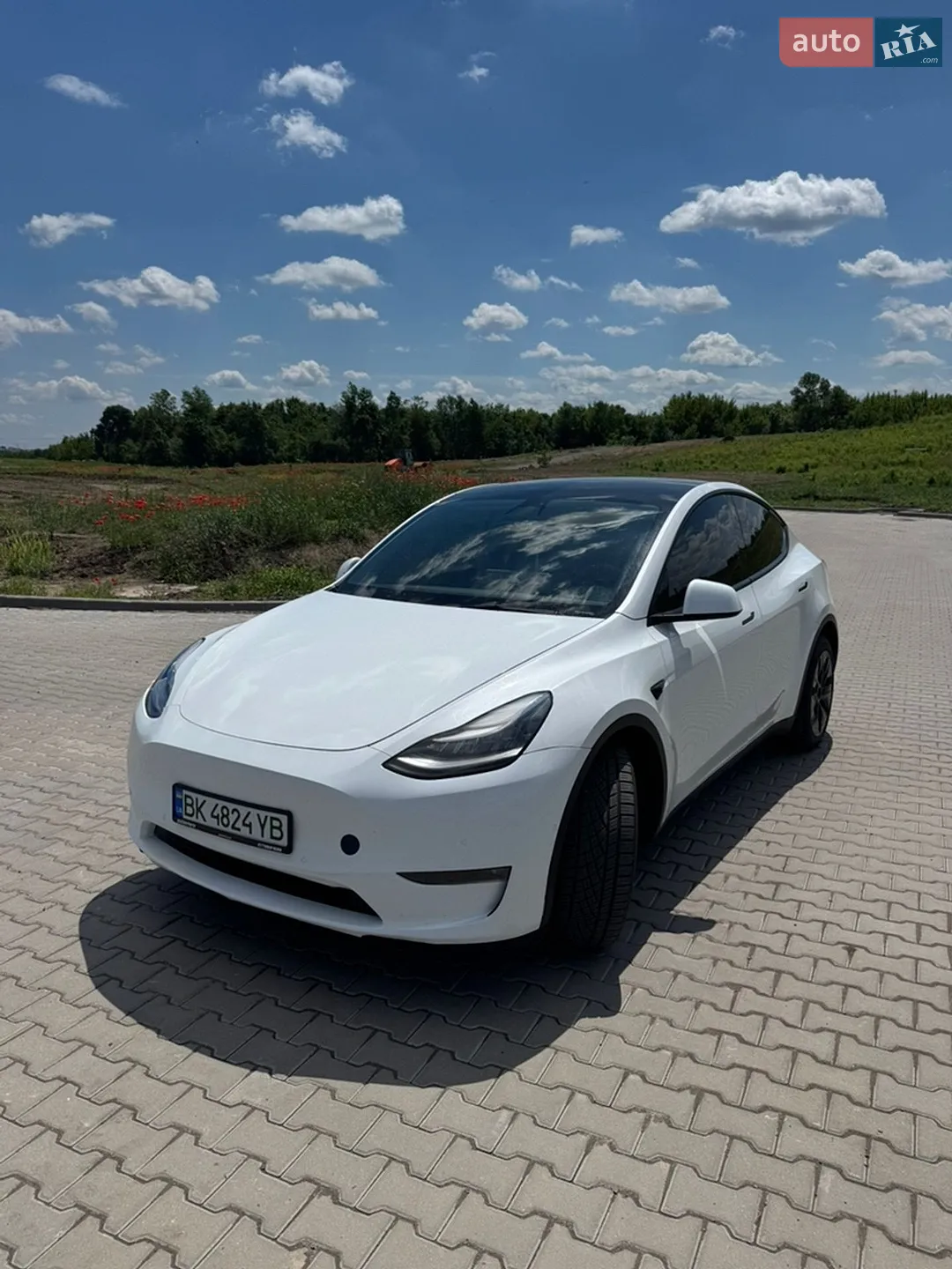 Tesla Model Y, 2021