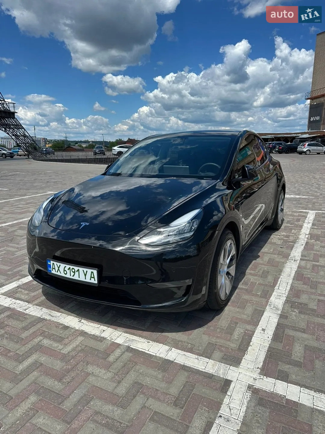 Tesla Model Y, 2022