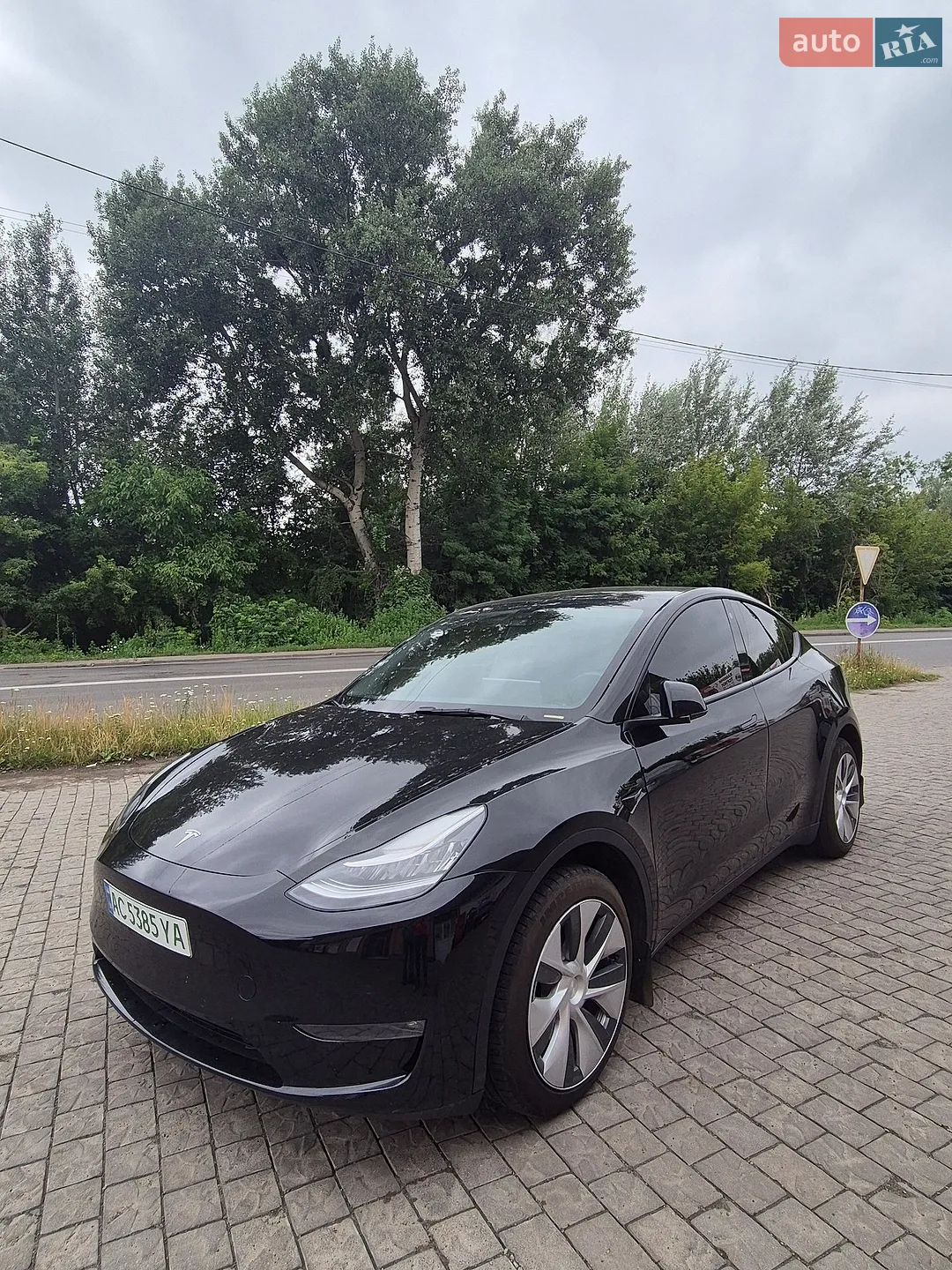Tesla Model Y, 2022