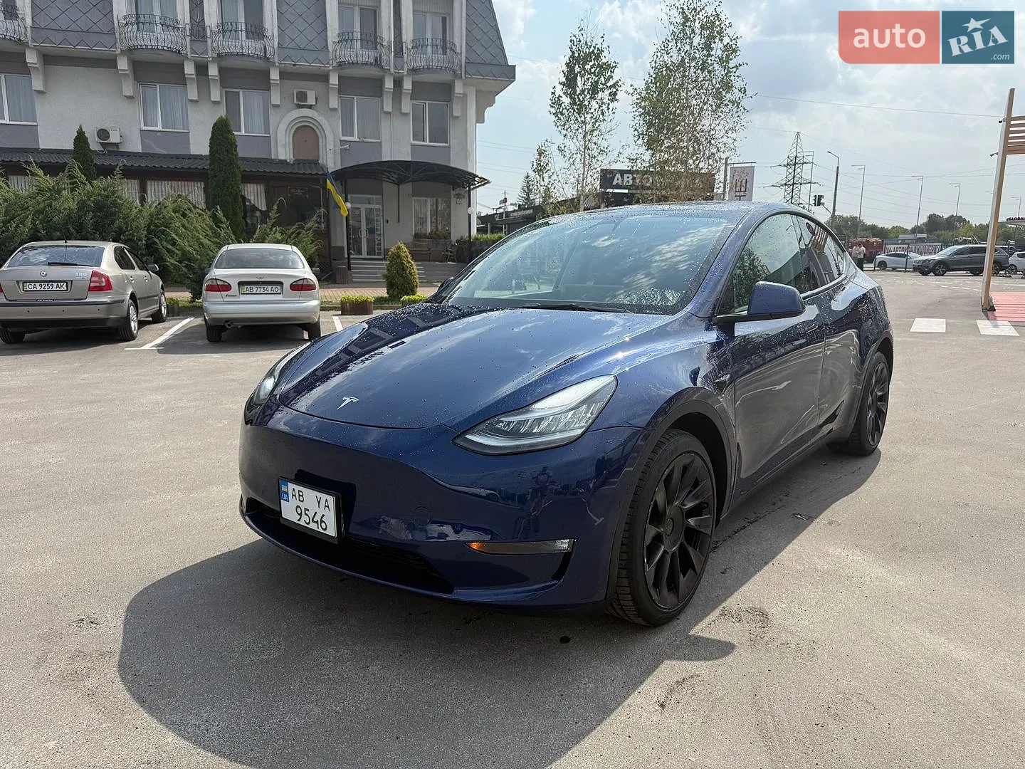 Tesla Model Y, 2022