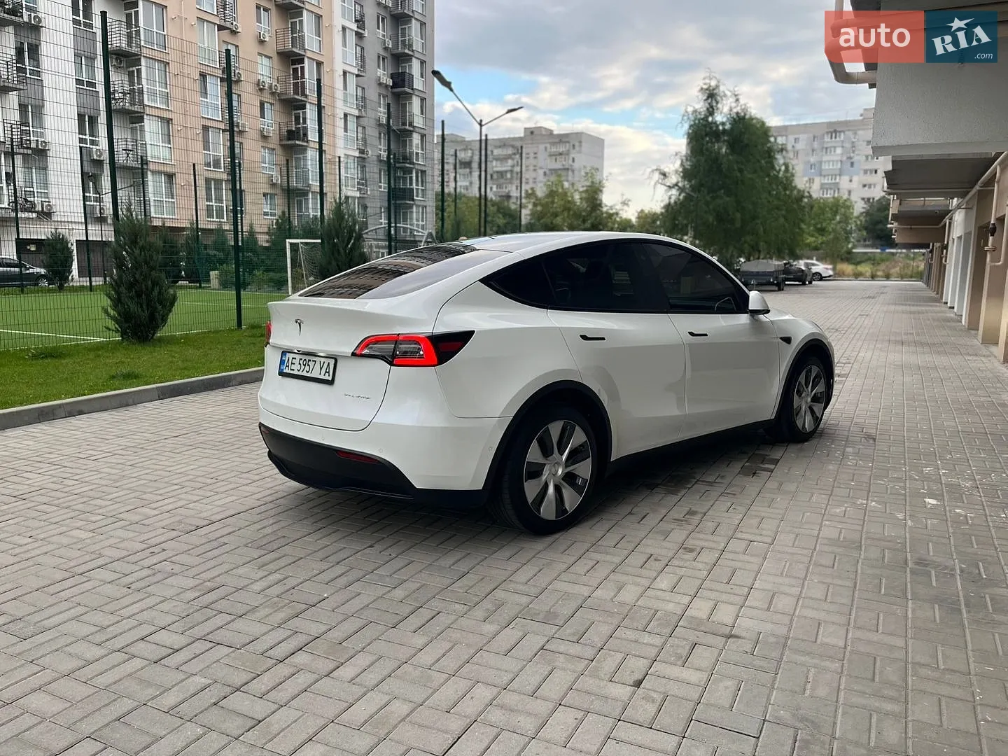 Tesla Model Y, 2021