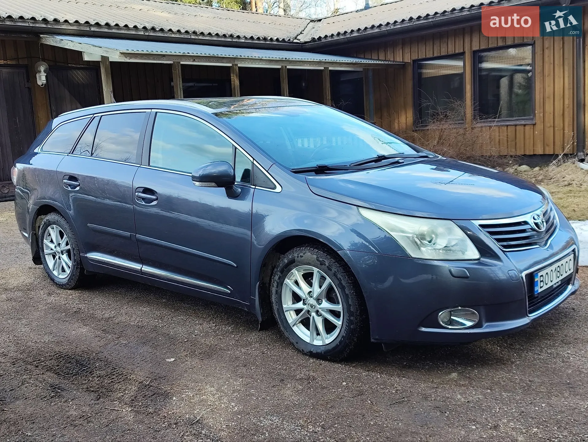 Toyota Avensis, 2011
