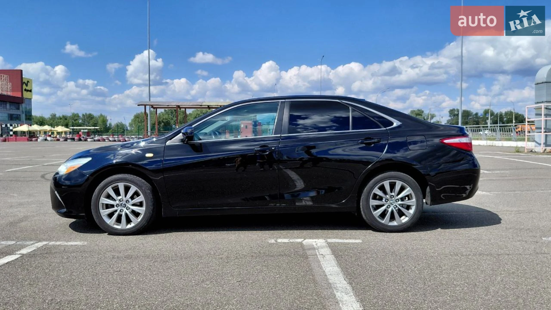 Toyota Camry, 2016