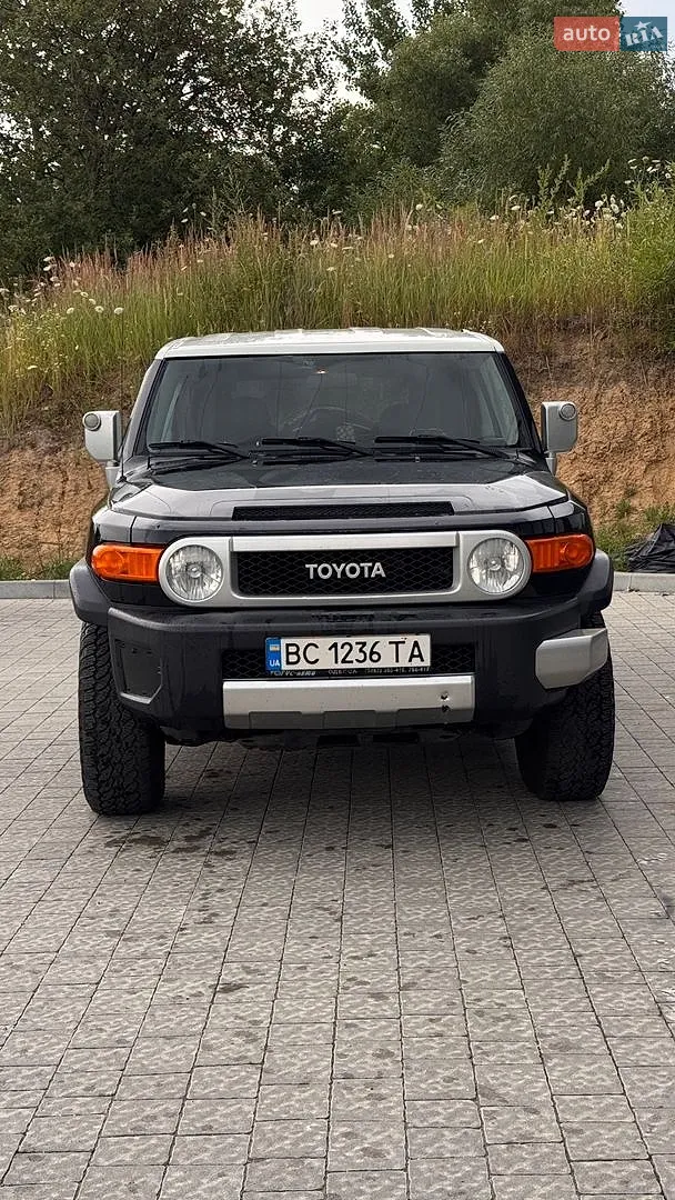 Toyota FJ Cruiser, 2006