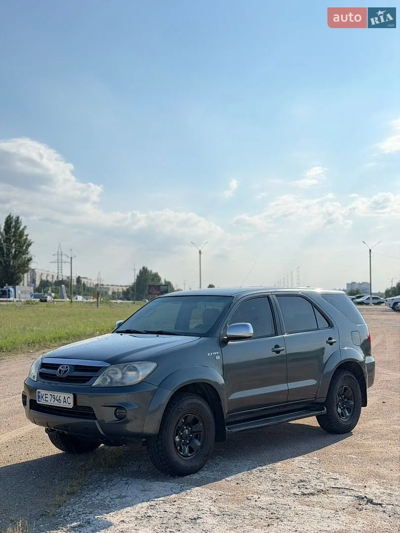 Toyota Fortuner, 2007