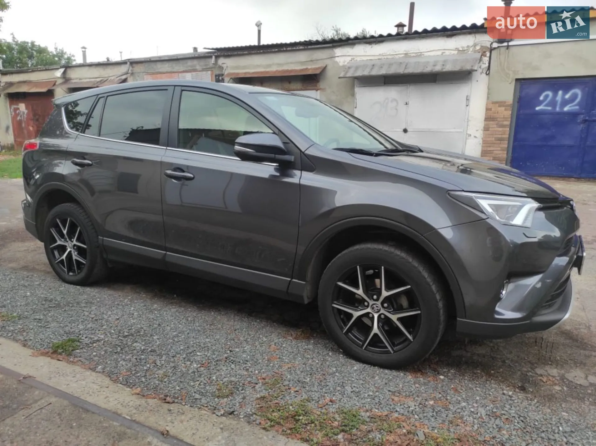 Toyota RAV4, 2015