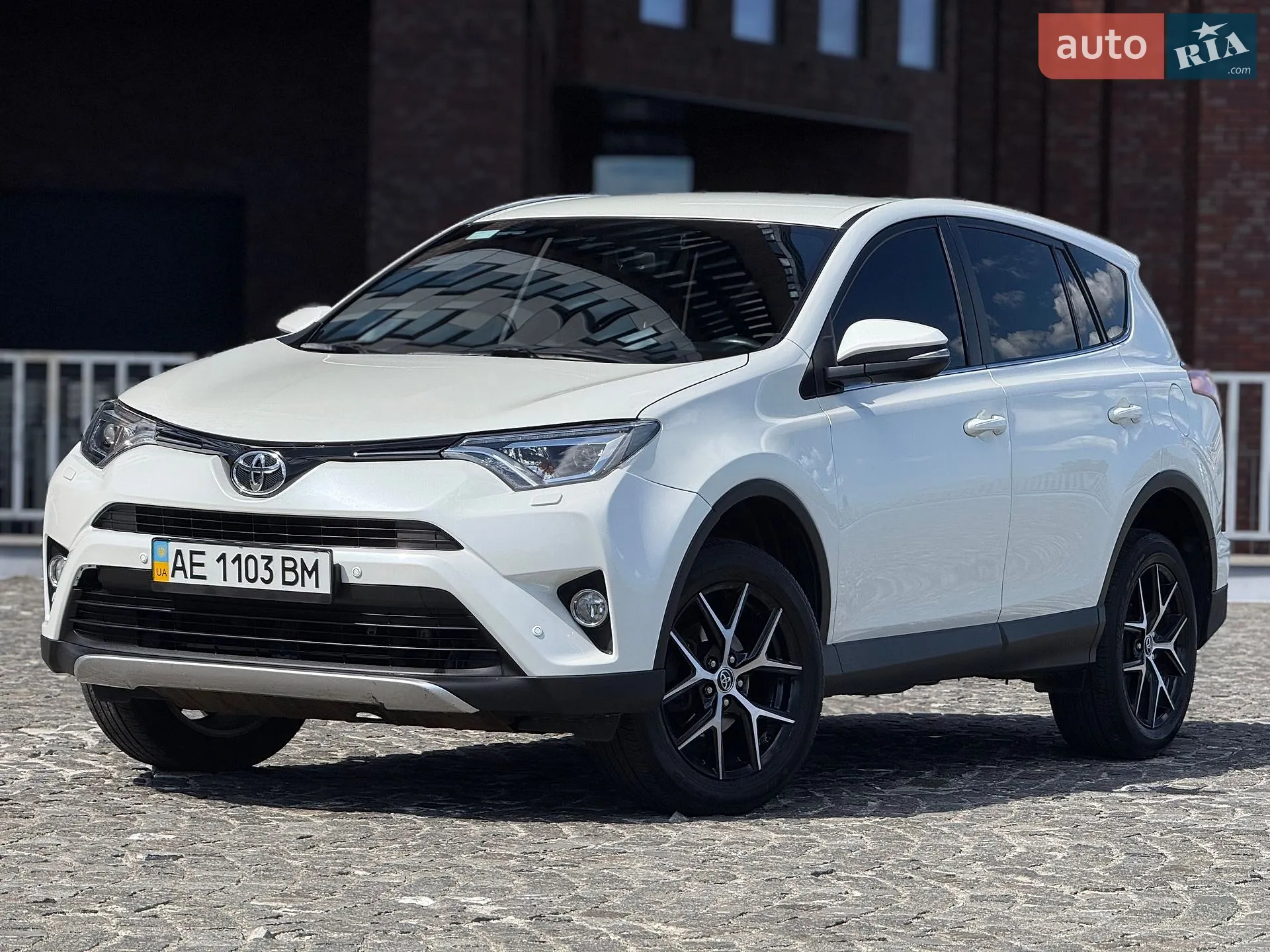 Toyota RAV4, 2016