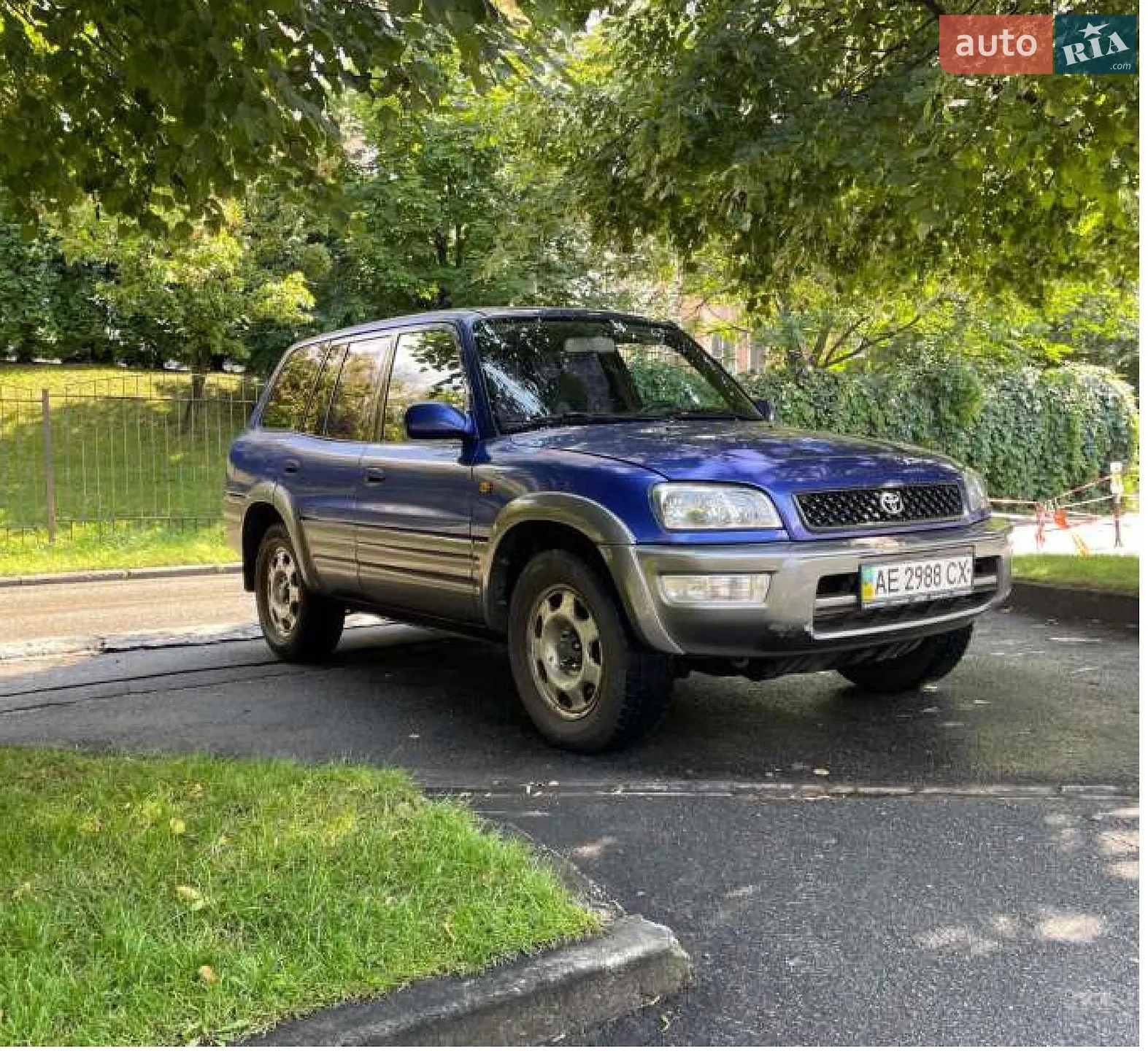 Toyota RAV4, 1999