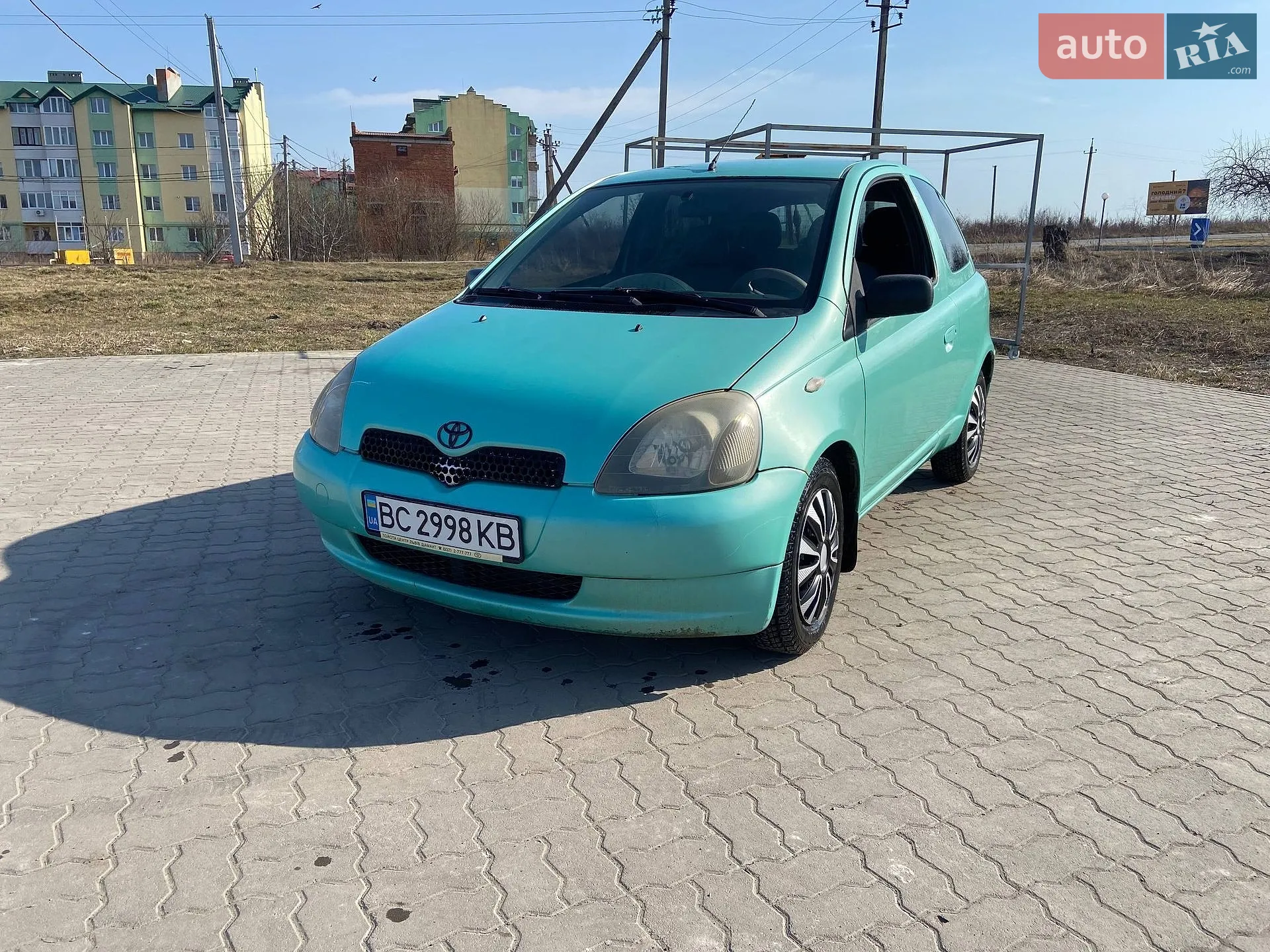 Toyota Yaris, 2000