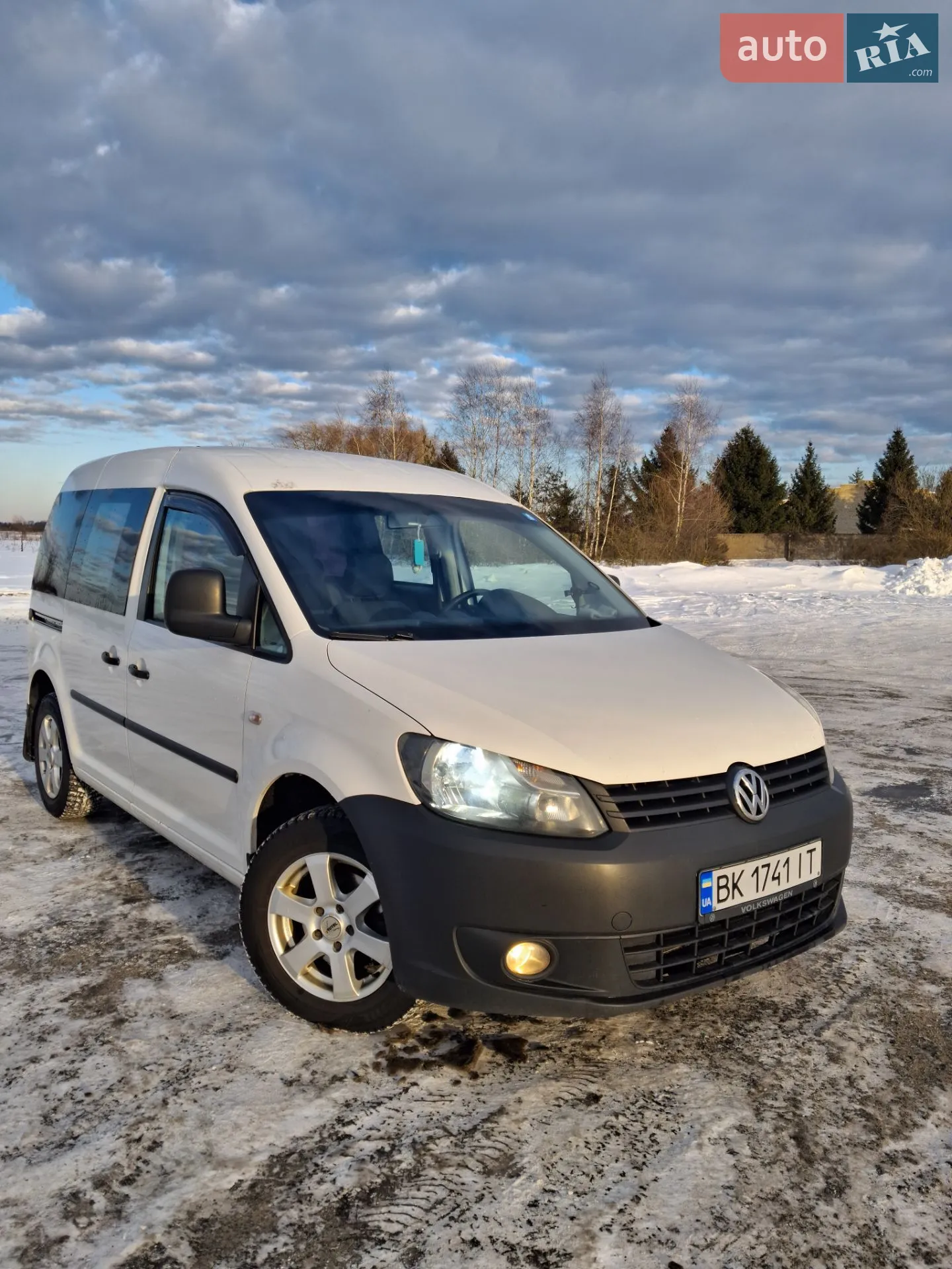 Volkswagen Caddy, 2011