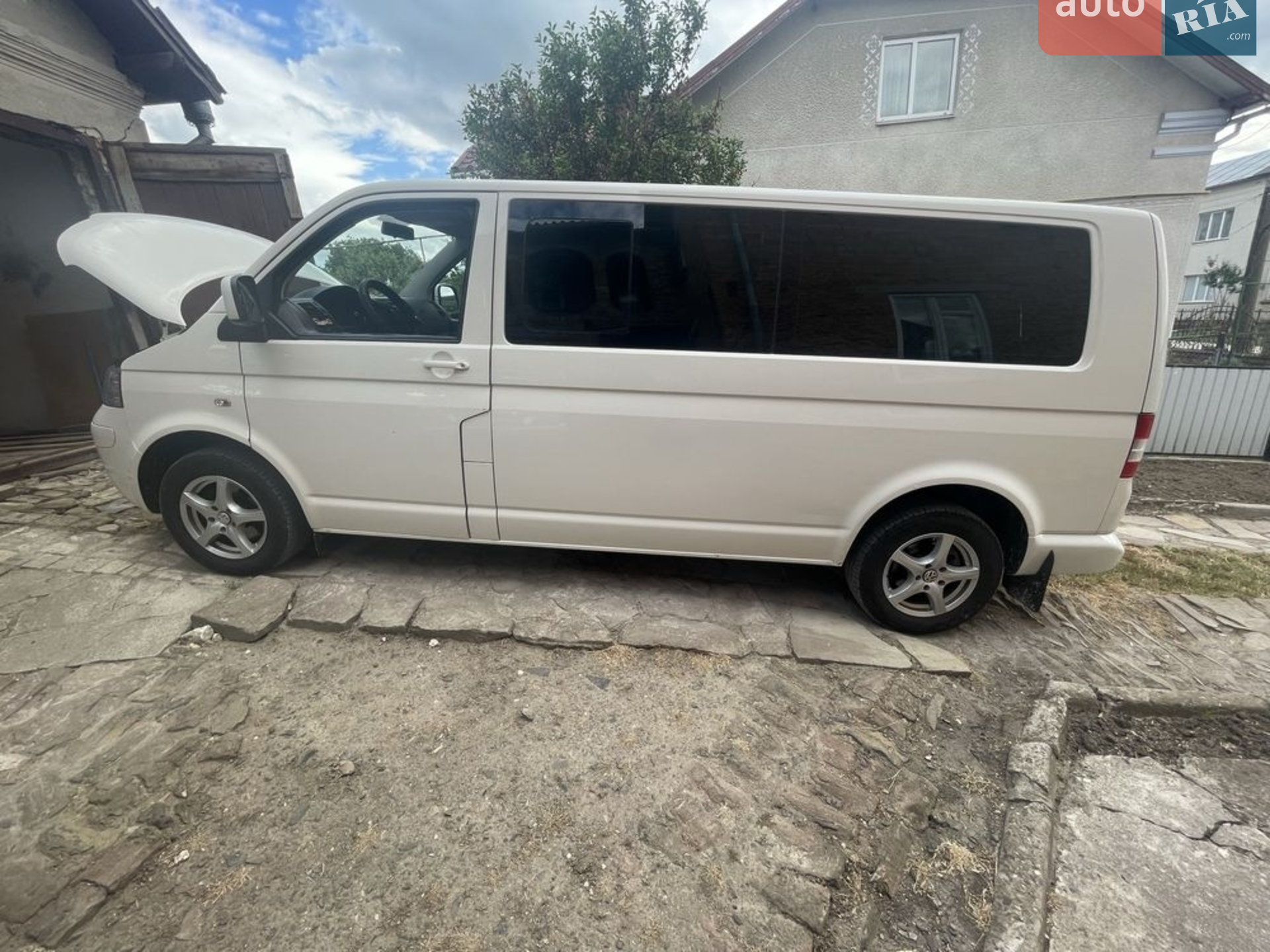 Volkswagen Caravelle, 2009