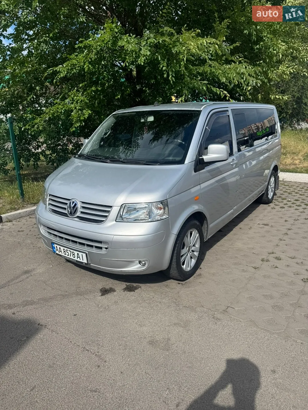 Volkswagen Caravelle, 2004