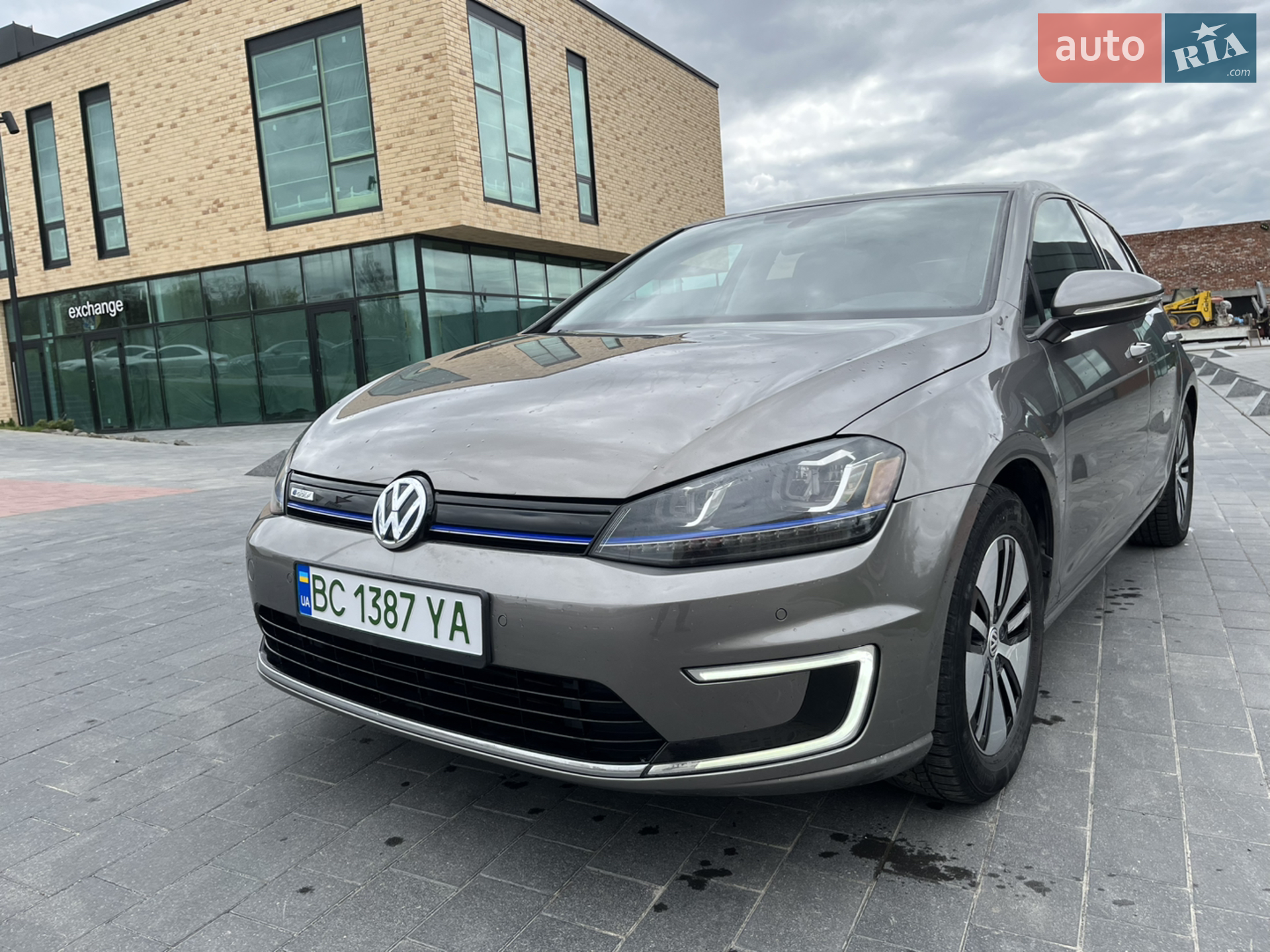 Volkswagen e-Golf, 2015