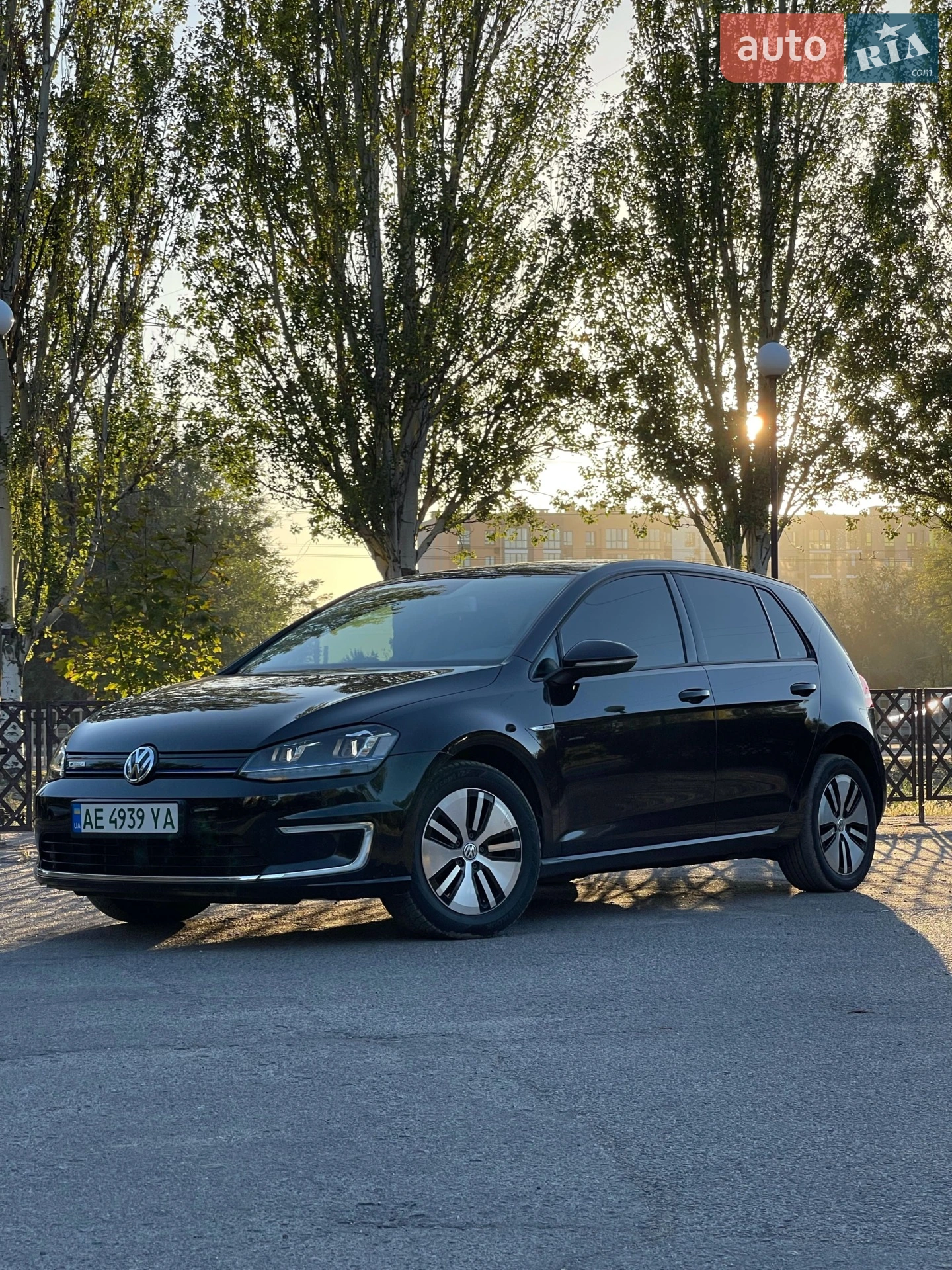 Volkswagen e-Golf, 2015
