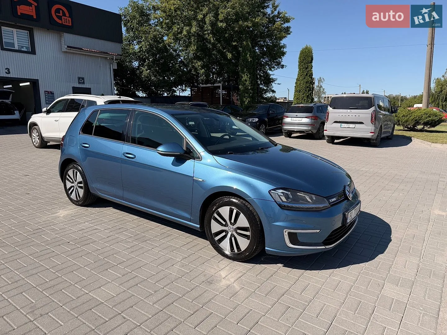 Volkswagen e-Golf, 2015