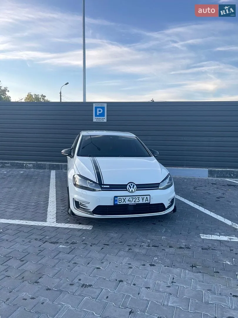 Volkswagen e-Golf, 2017