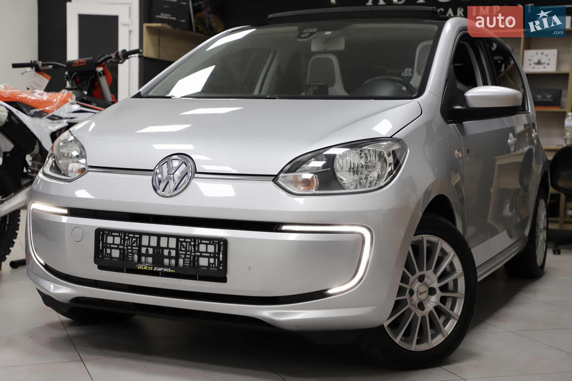 Volkswagen e-Up, 2013