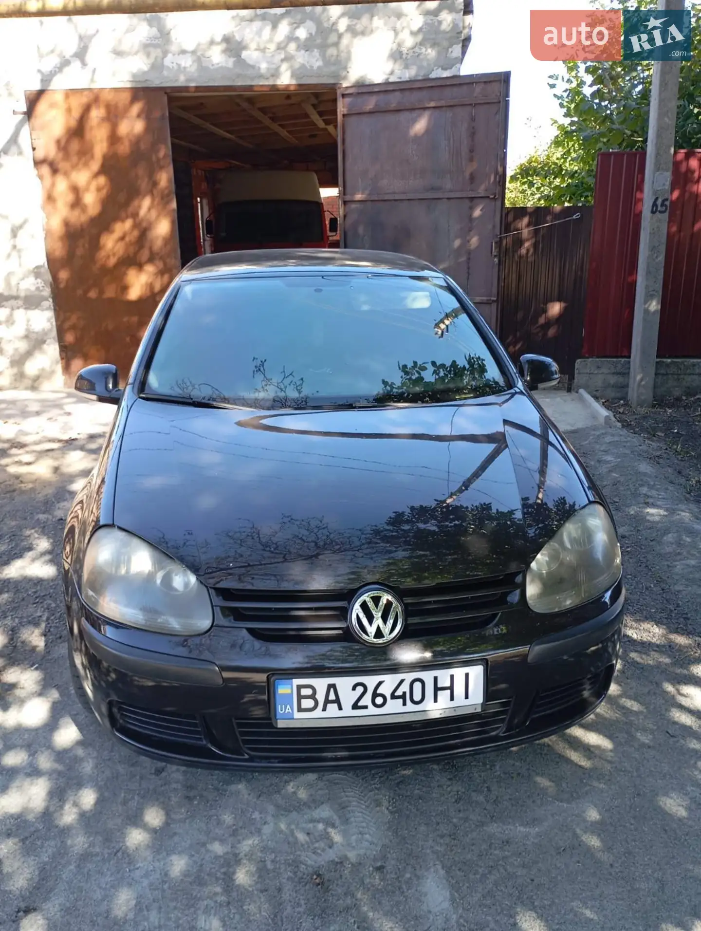 Volkswagen Golf, 2004