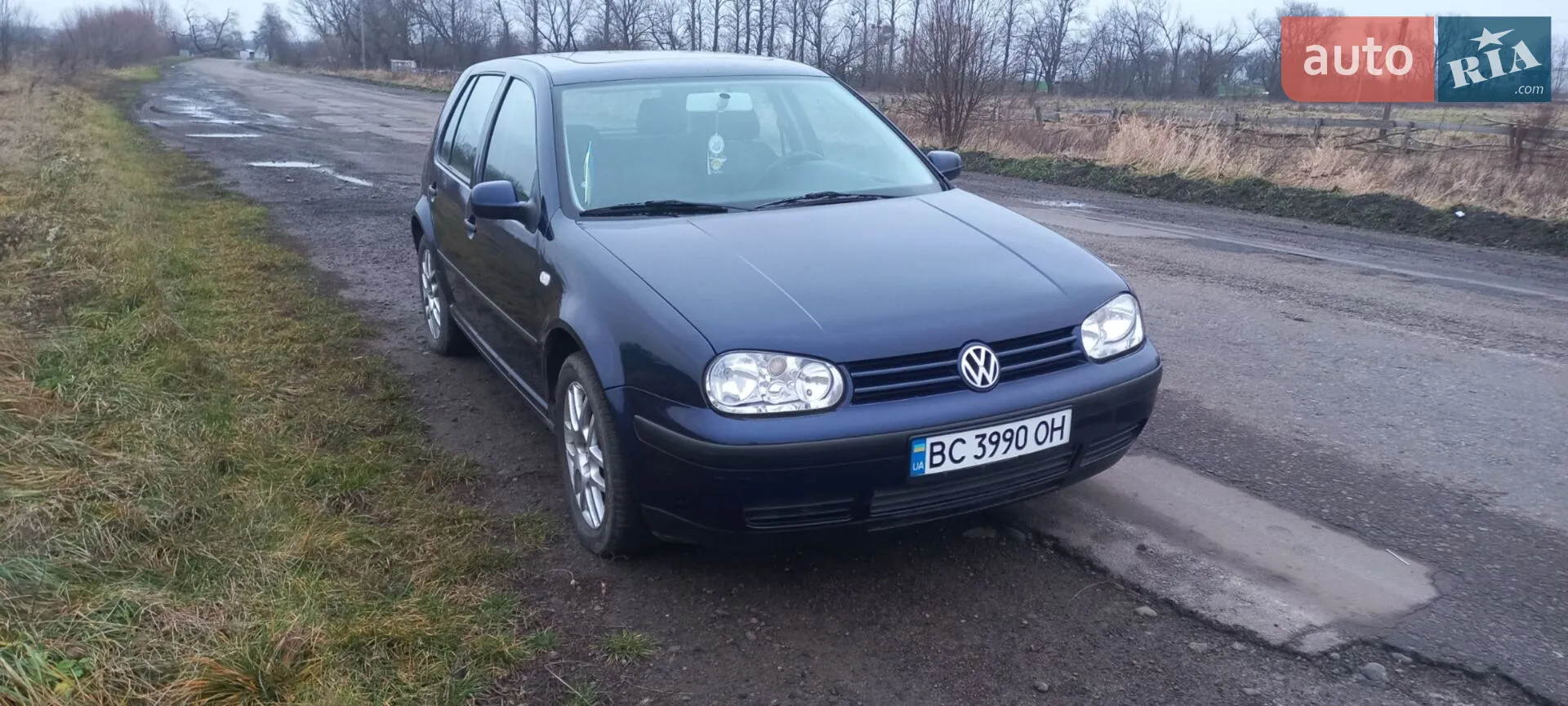 Volkswagen Golf, 2001
