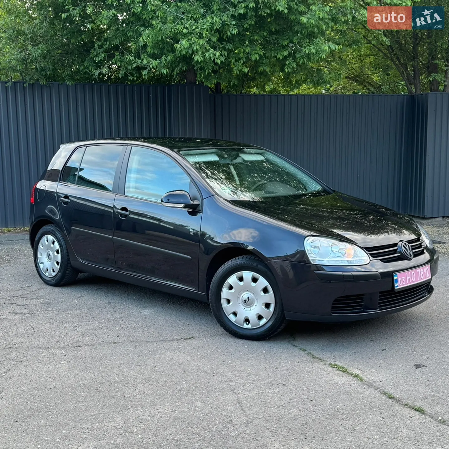 Volkswagen Golf, 2004