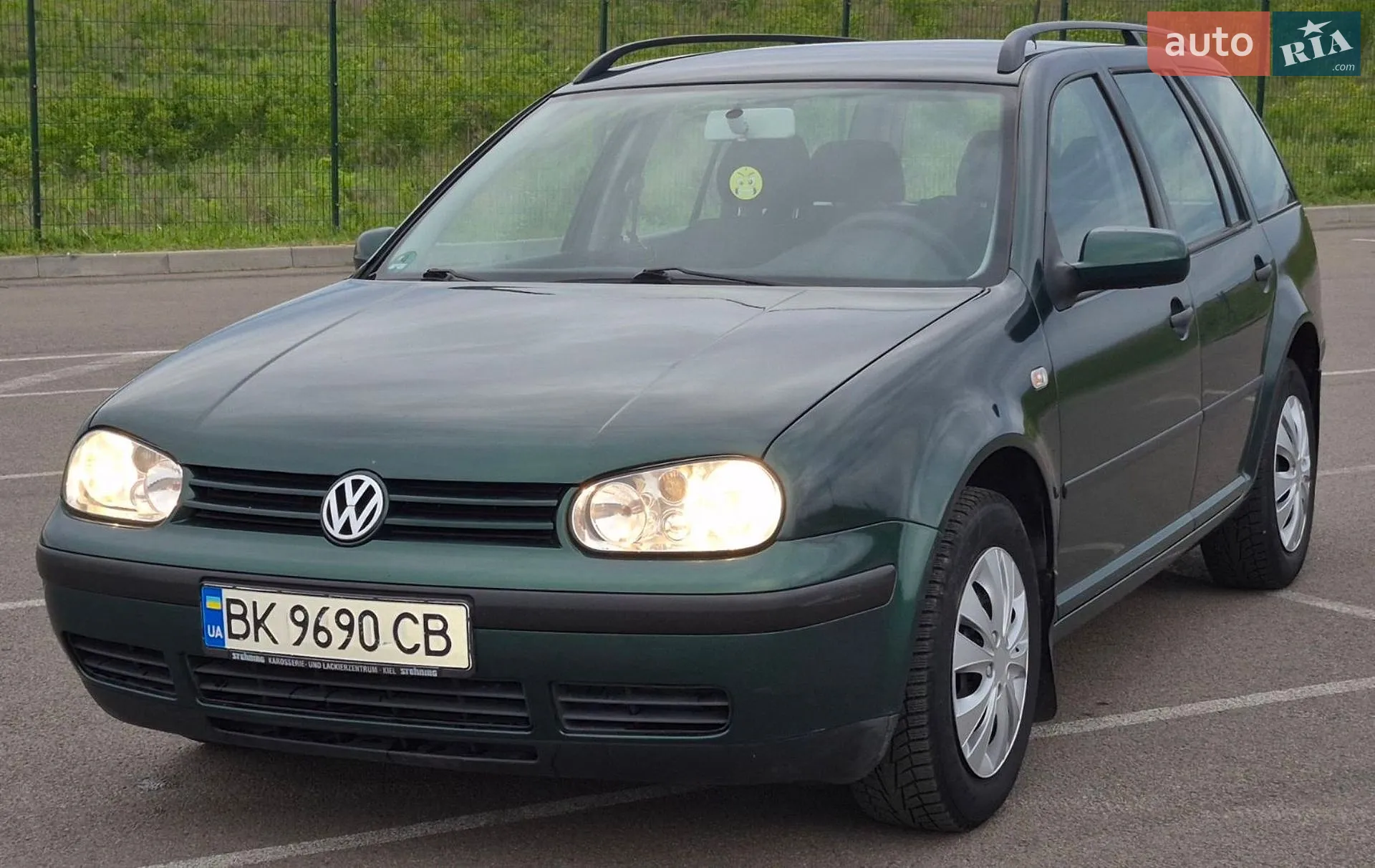 Volkswagen Golf, 2001