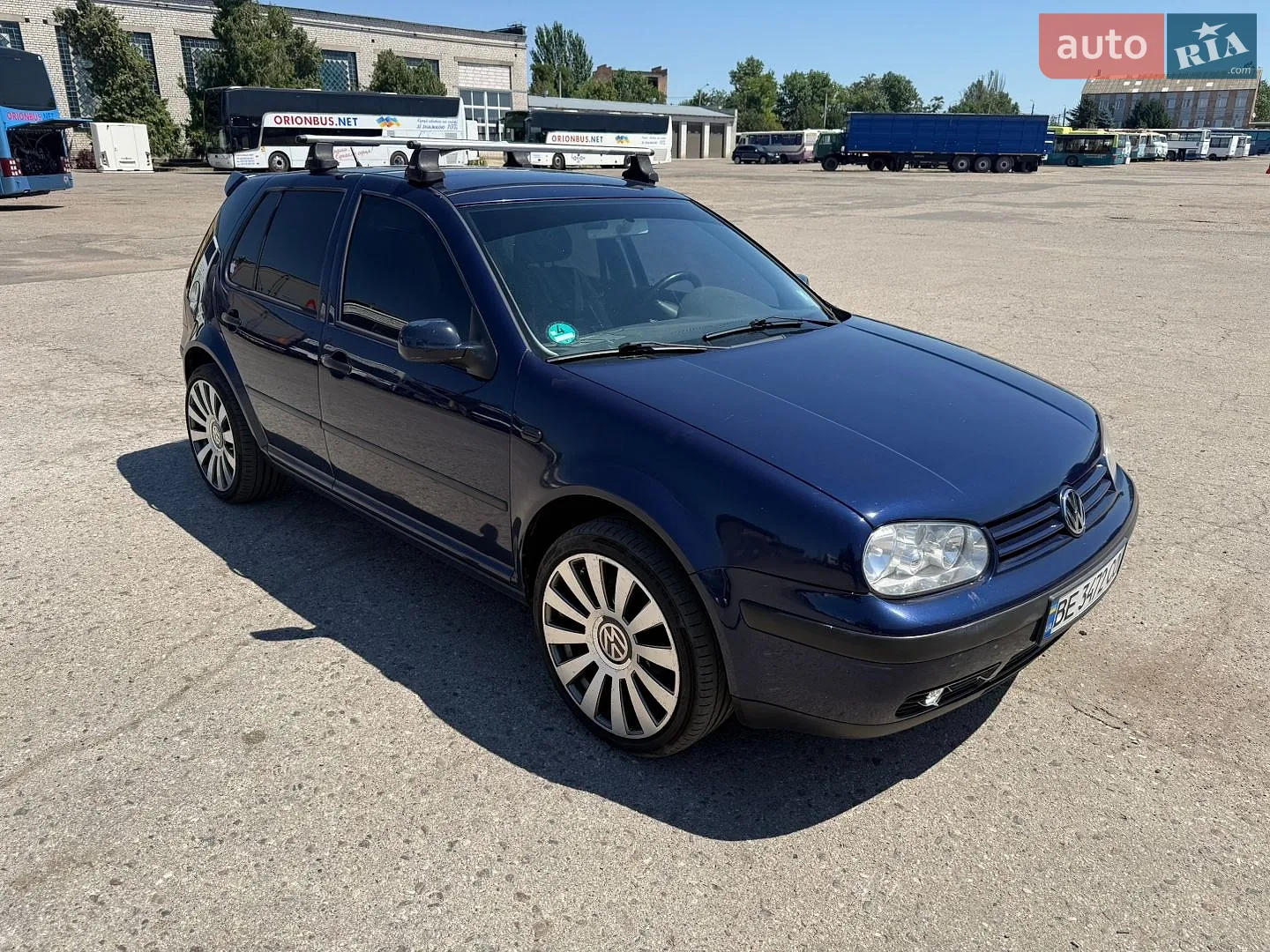 Volkswagen Golf 2000 — 1