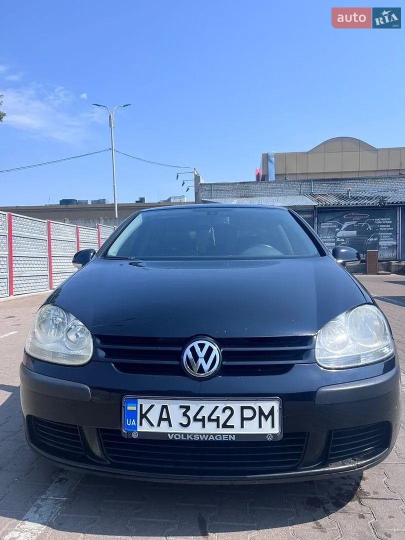 Volkswagen Golf, 2004